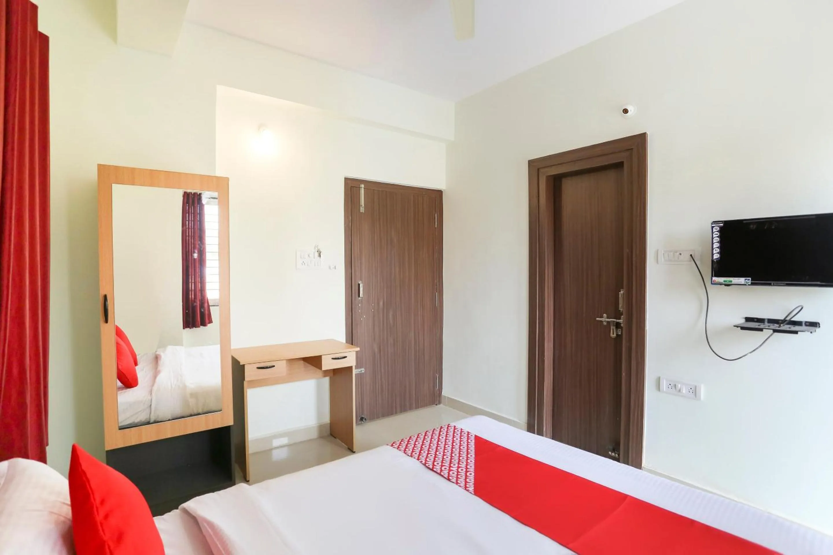 Bedroom, Bed in Super Hotel O Prashant Villa