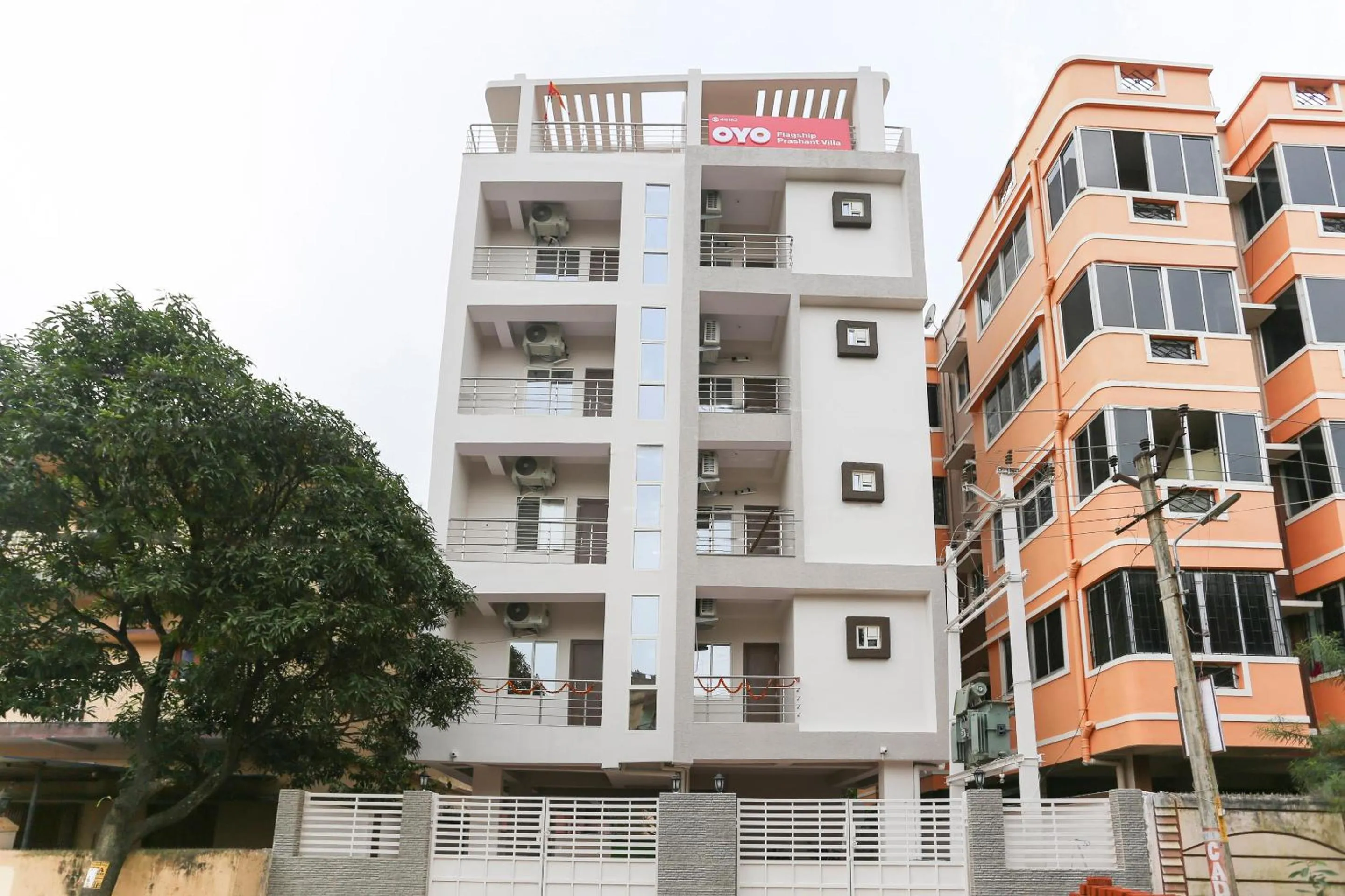 Facade/entrance in Super Hotel O Prashant Villa
