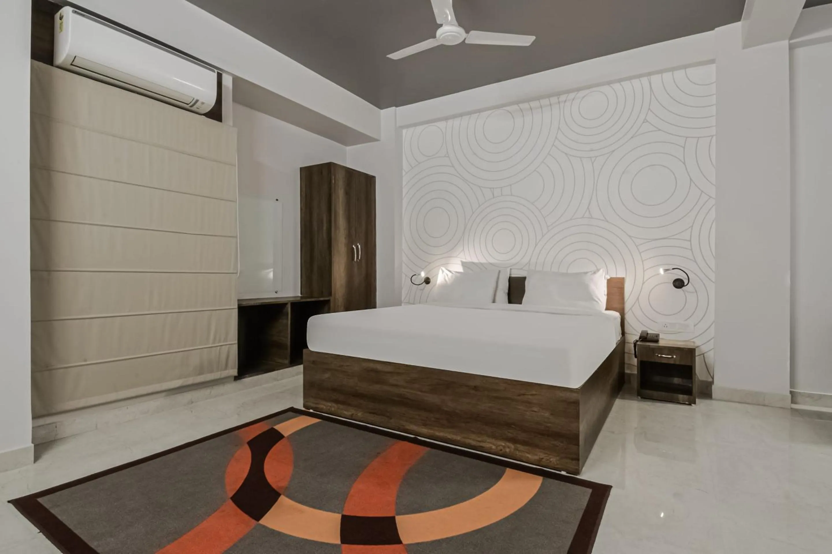 Bedroom, Bed in Super Townhouse Vidya Vihar
