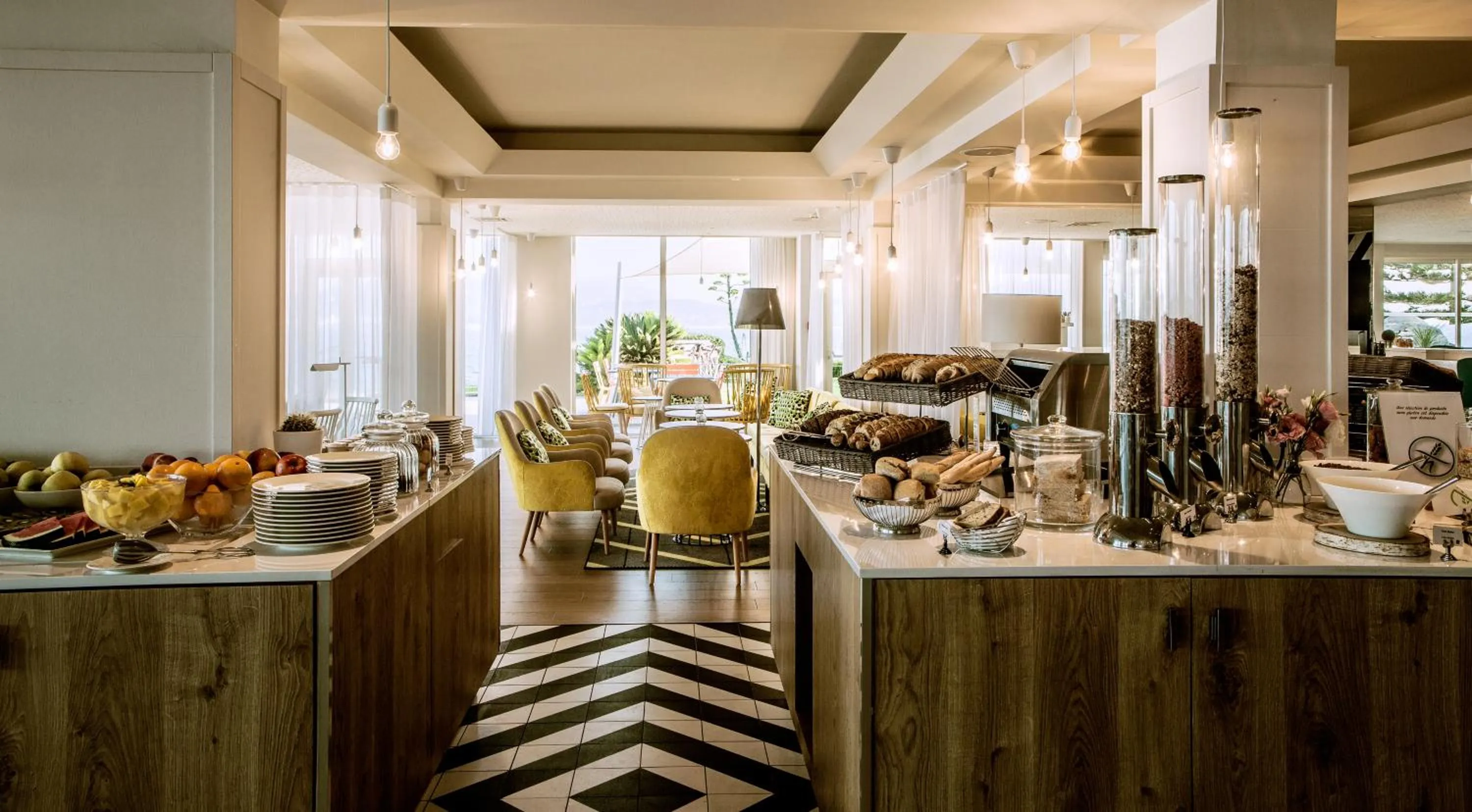 Restaurant/places to eat in Sofitel Golfe d'Ajaccio Thalassa Sea & Spa