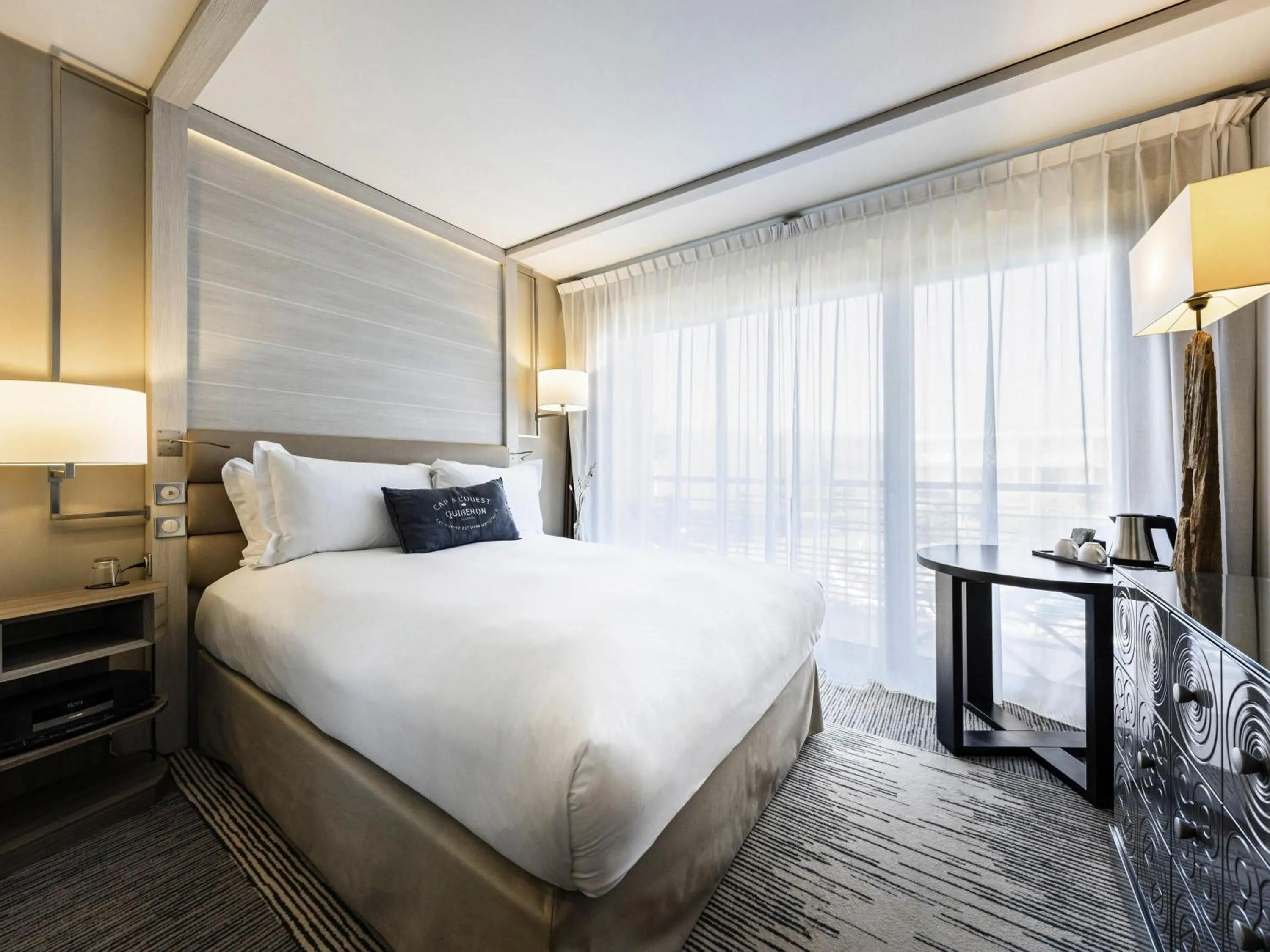 Bedroom, Bed in Sofitel Quiberon Thalassa sea & spa