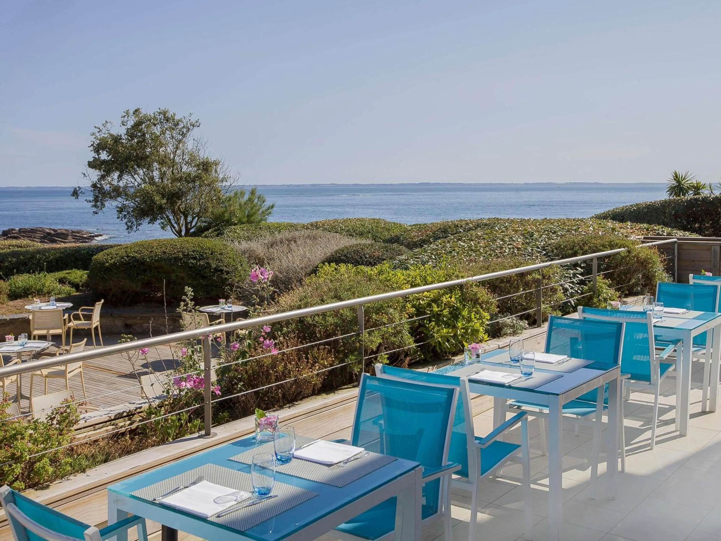 Lounge or bar in Sofitel Quiberon Thalassa sea & spa