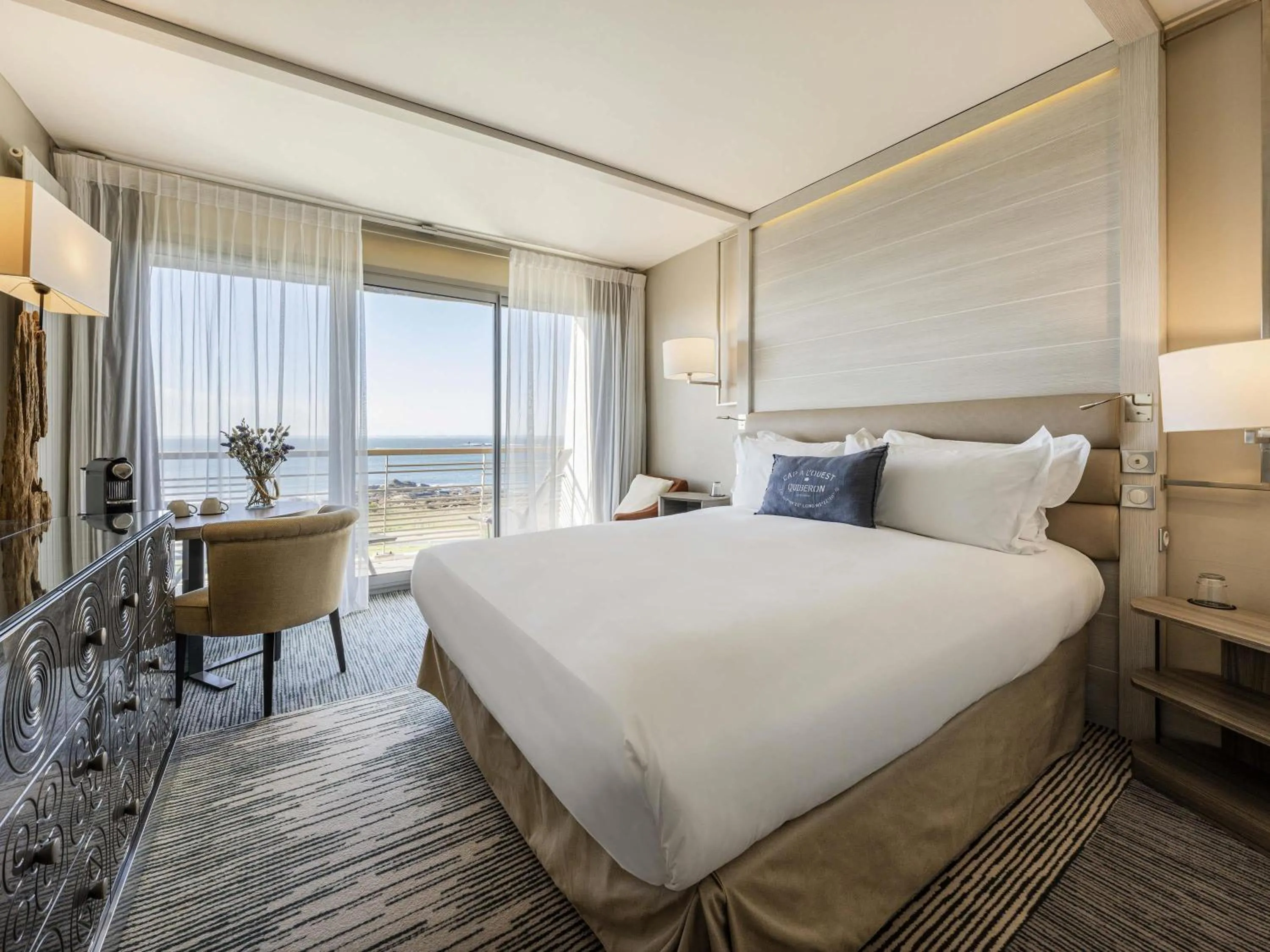 Bedroom, Bed in Sofitel Quiberon Thalassa sea & spa