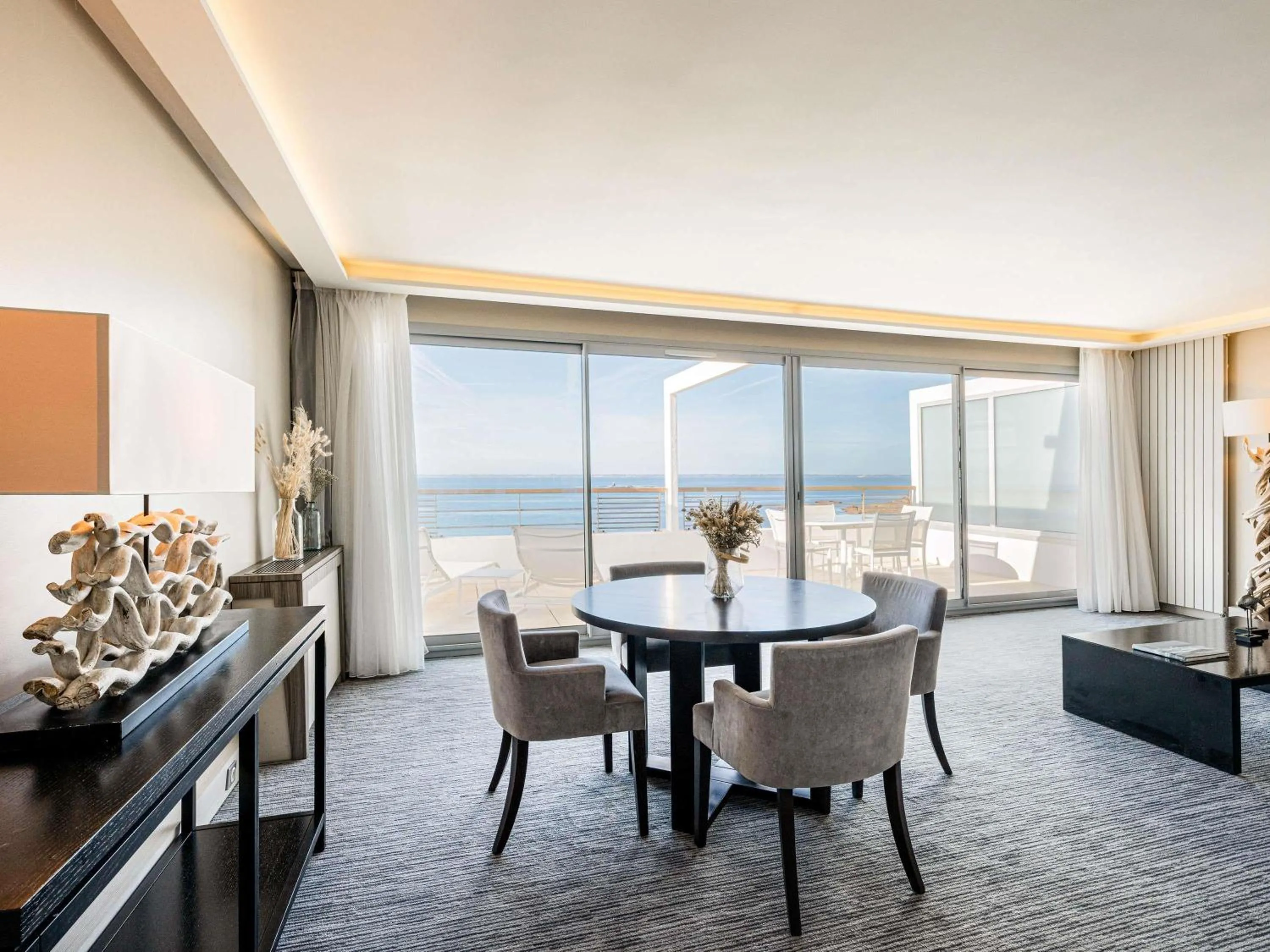 Bedroom in Sofitel Quiberon Thalassa sea & spa