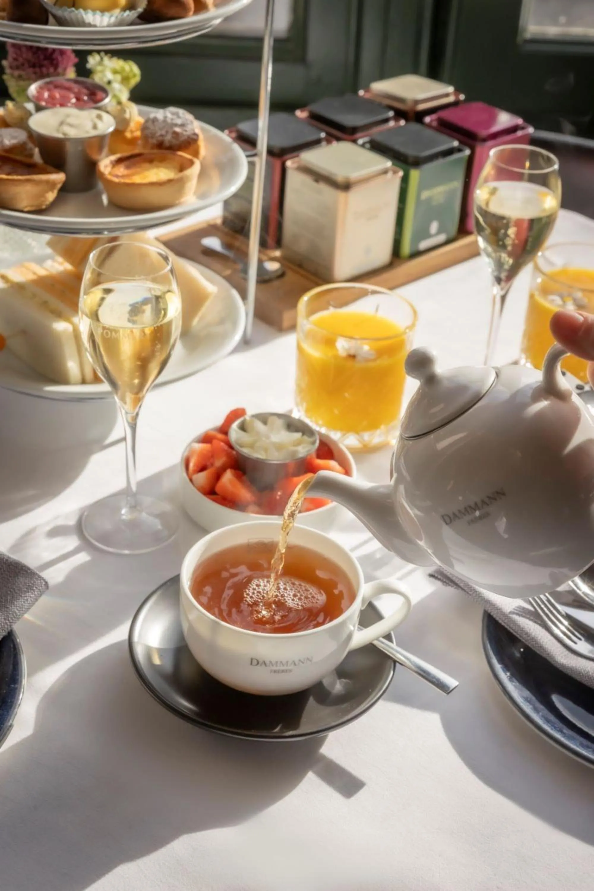 Food and drinks in Clayton Hotel Amsterdam American