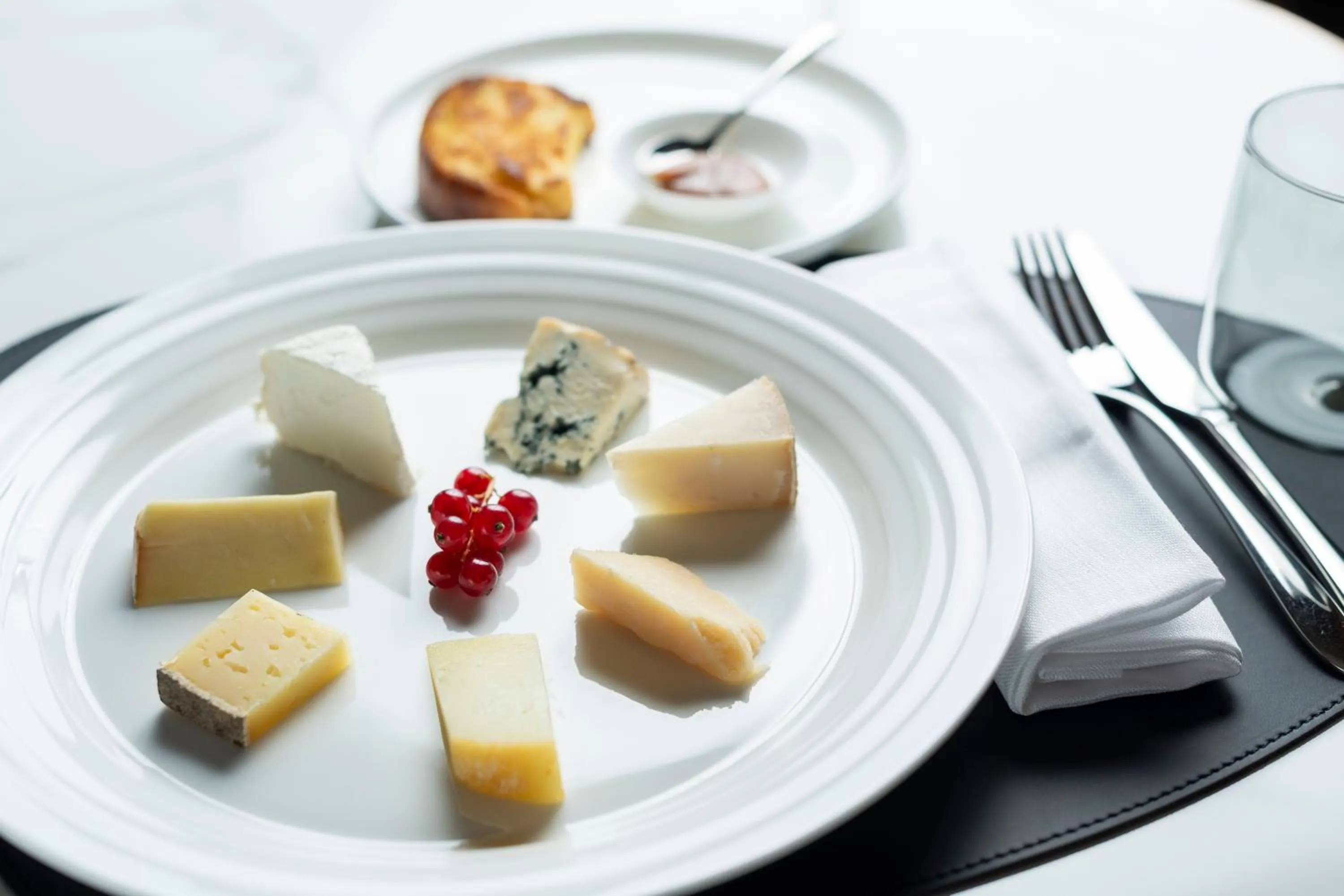 Restaurant/places to eat in Hilton Turin Centre