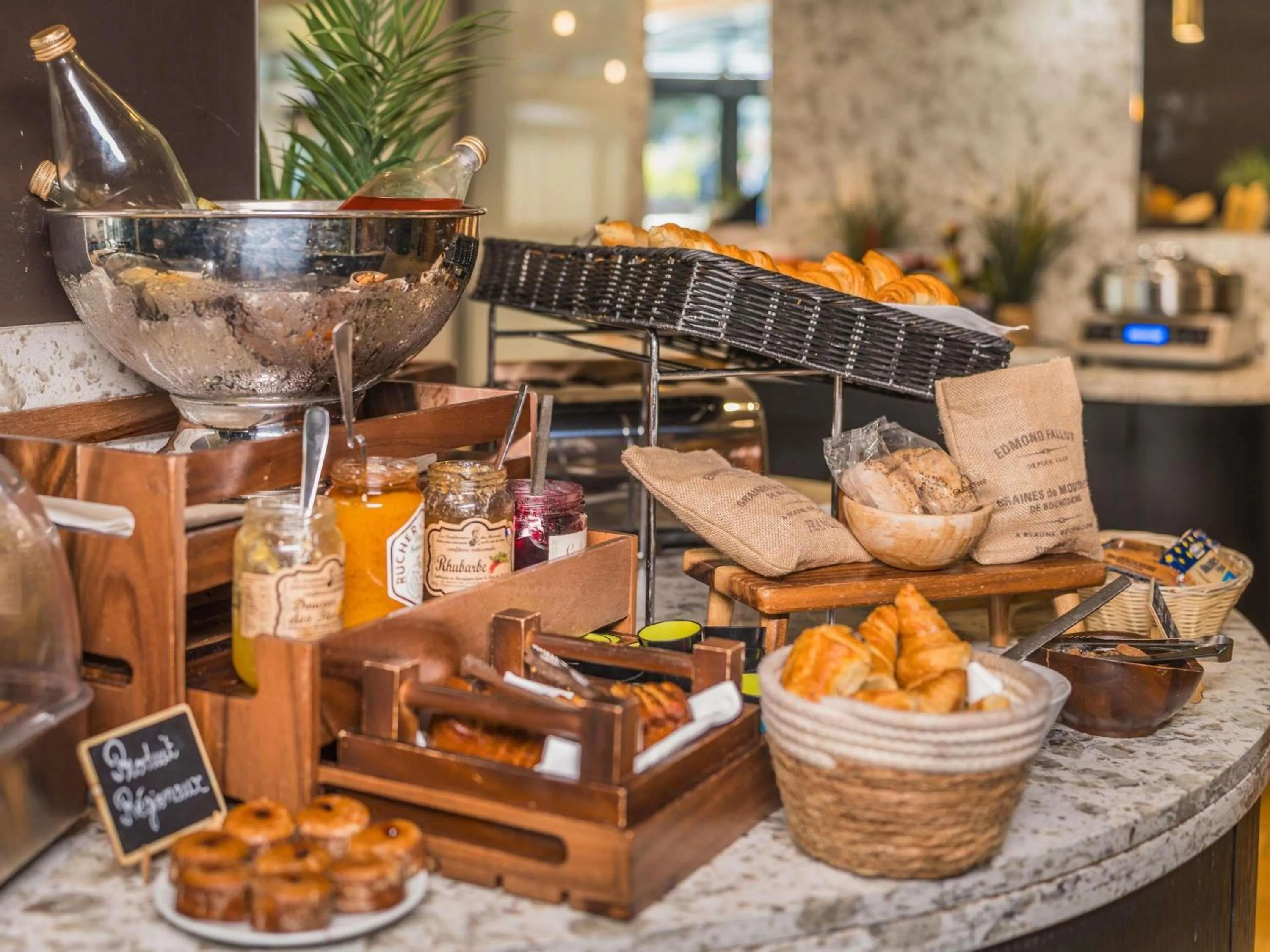 Breakfast in Mercure Dijon Centre Clemenceau