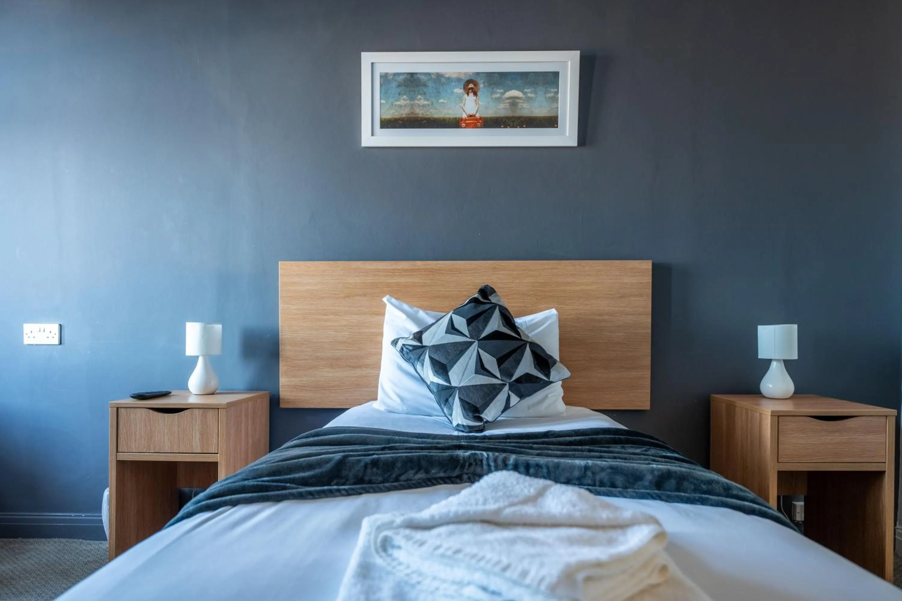 Bedroom, Bed in The Strathmore Hotel