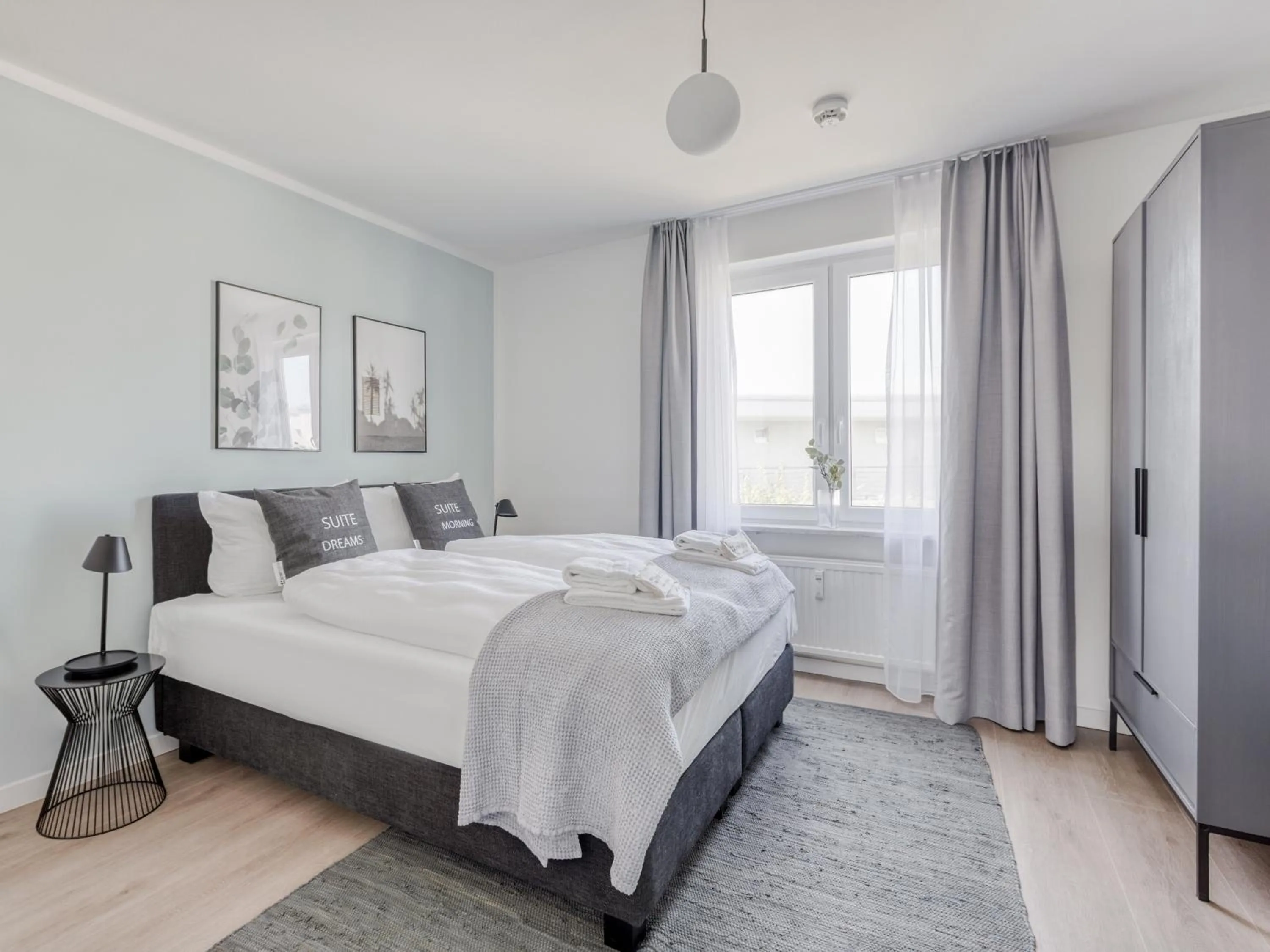 Bed in Limehome Wolfsburg Porschestraße