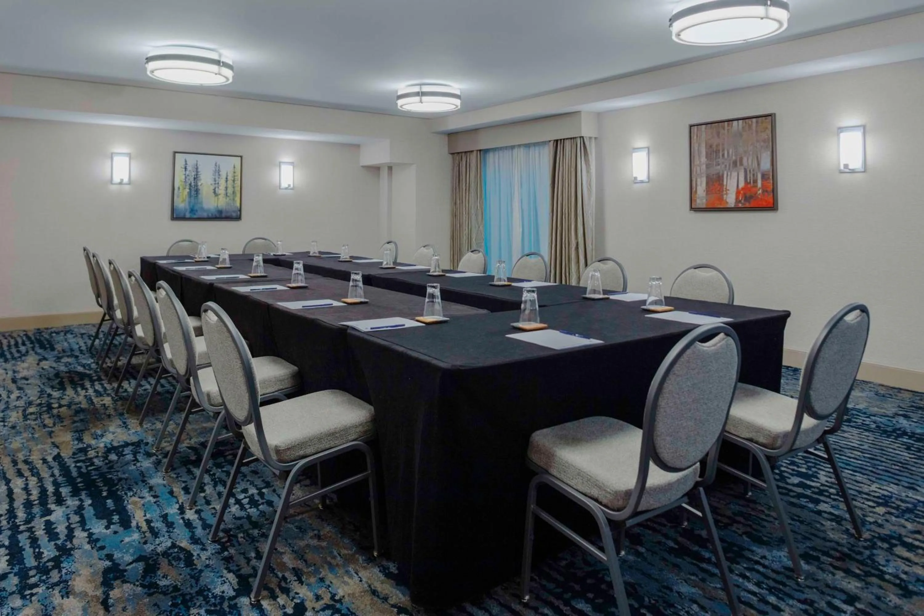 Meeting/conference room in DoubleTree by Hilton Hotel Burlington Vermont
