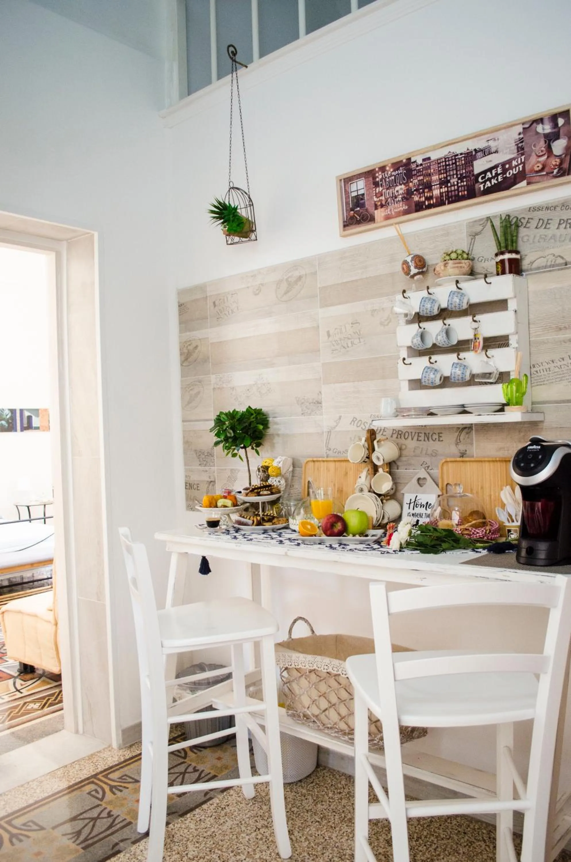 Dining area in Ingrosso House