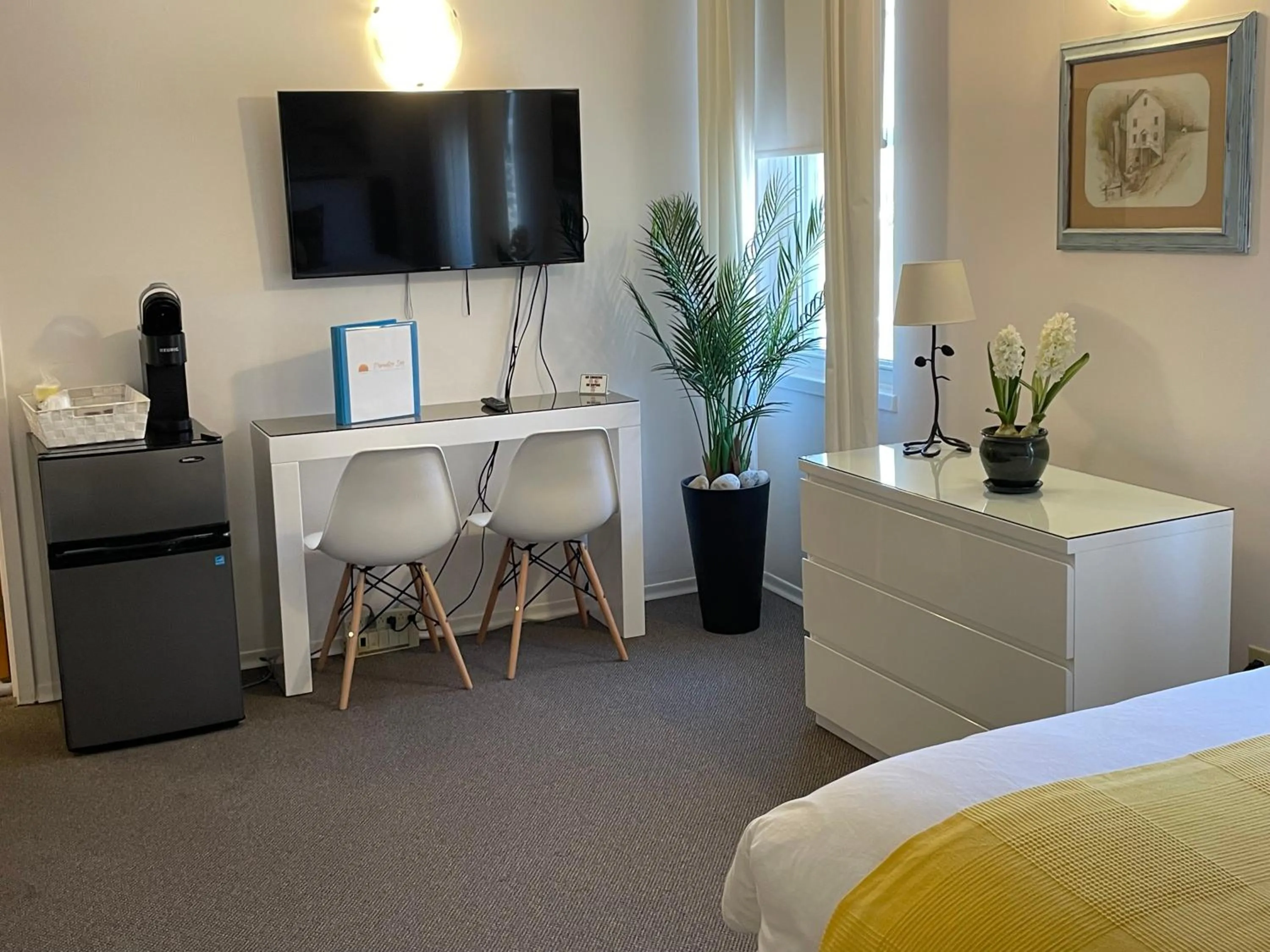 TV and multimedia, Bed in Paradise Inn On the Beach