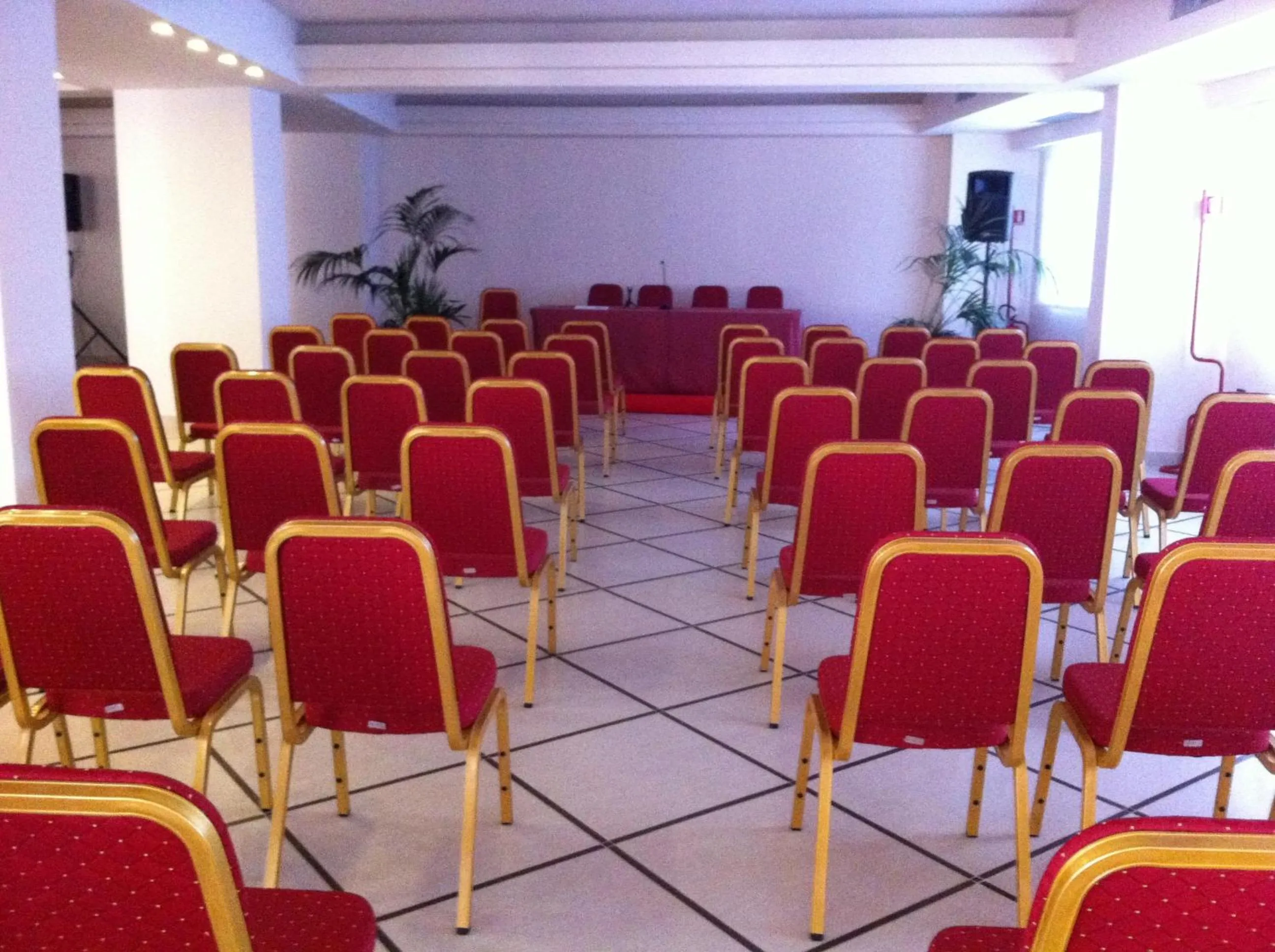 Business facilities in Elihotel