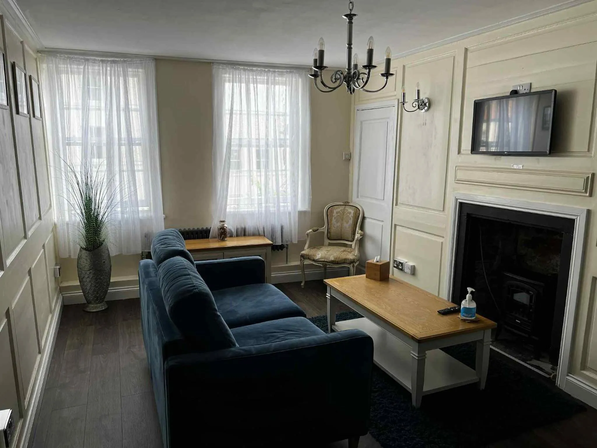 Living room in The Little Angel