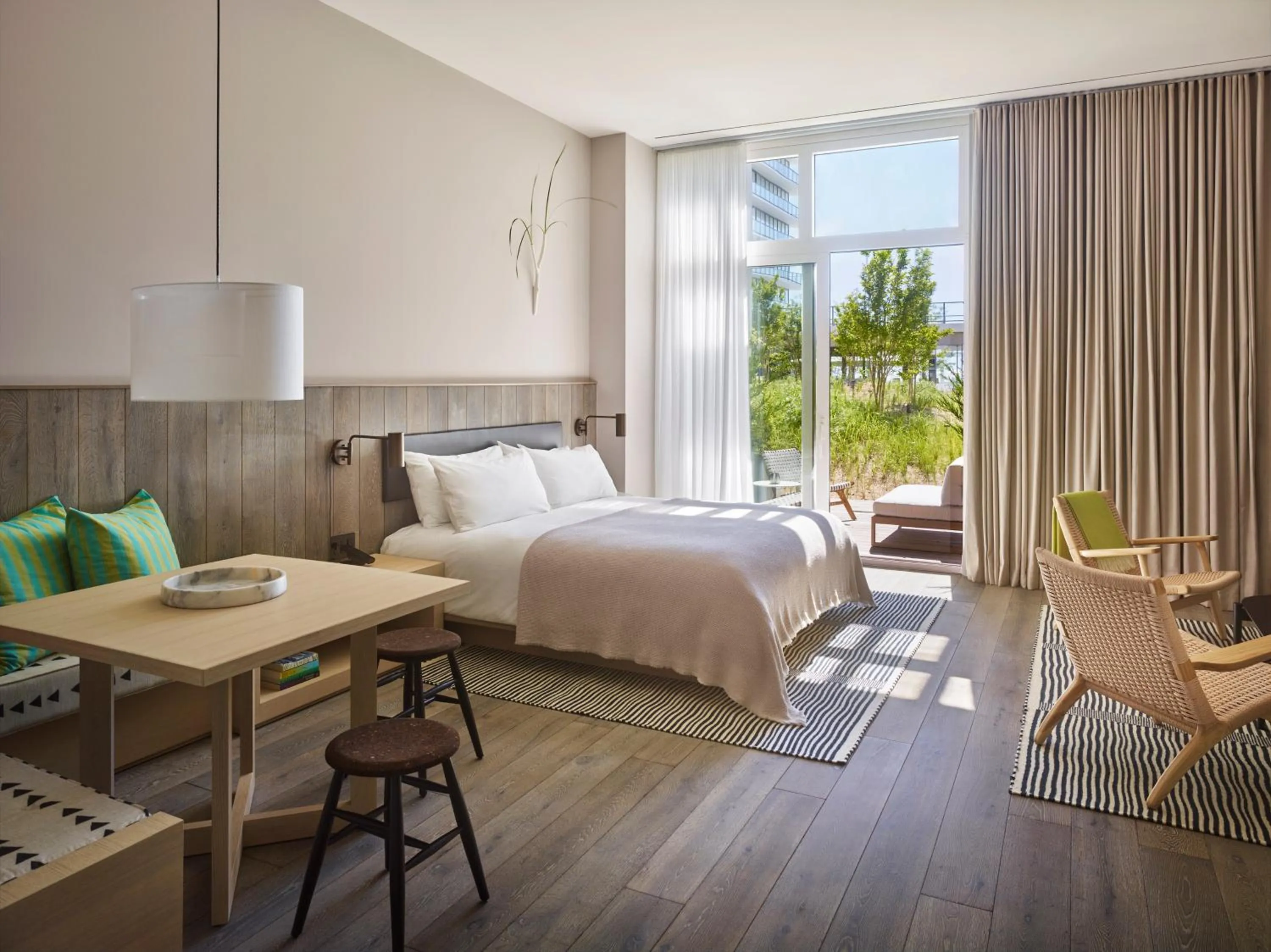 Photo of the whole room, Bed in Asbury Ocean Club Hotel