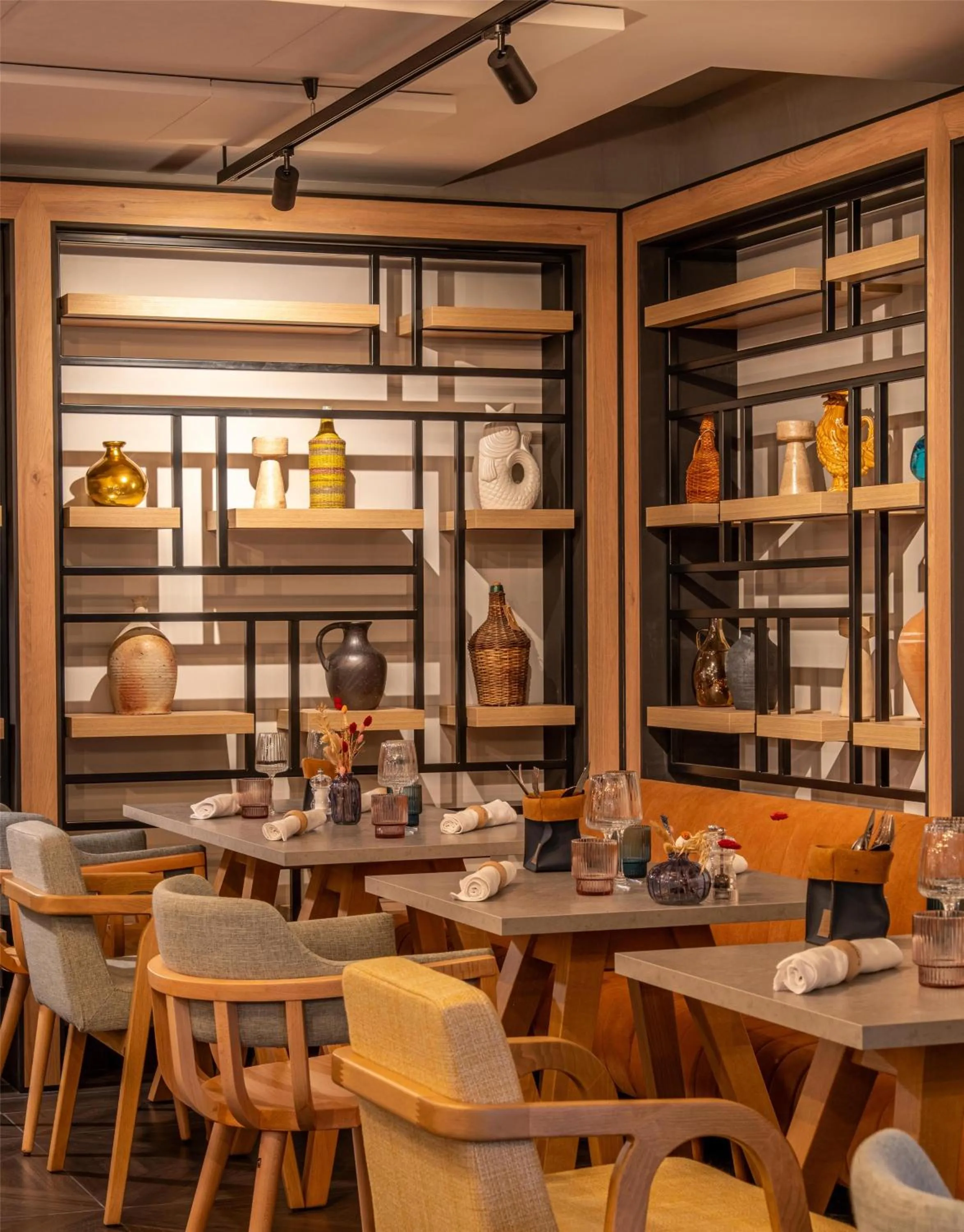 Restaurant/places to eat in FirstName Toulouse, part of JdV by Hyatt