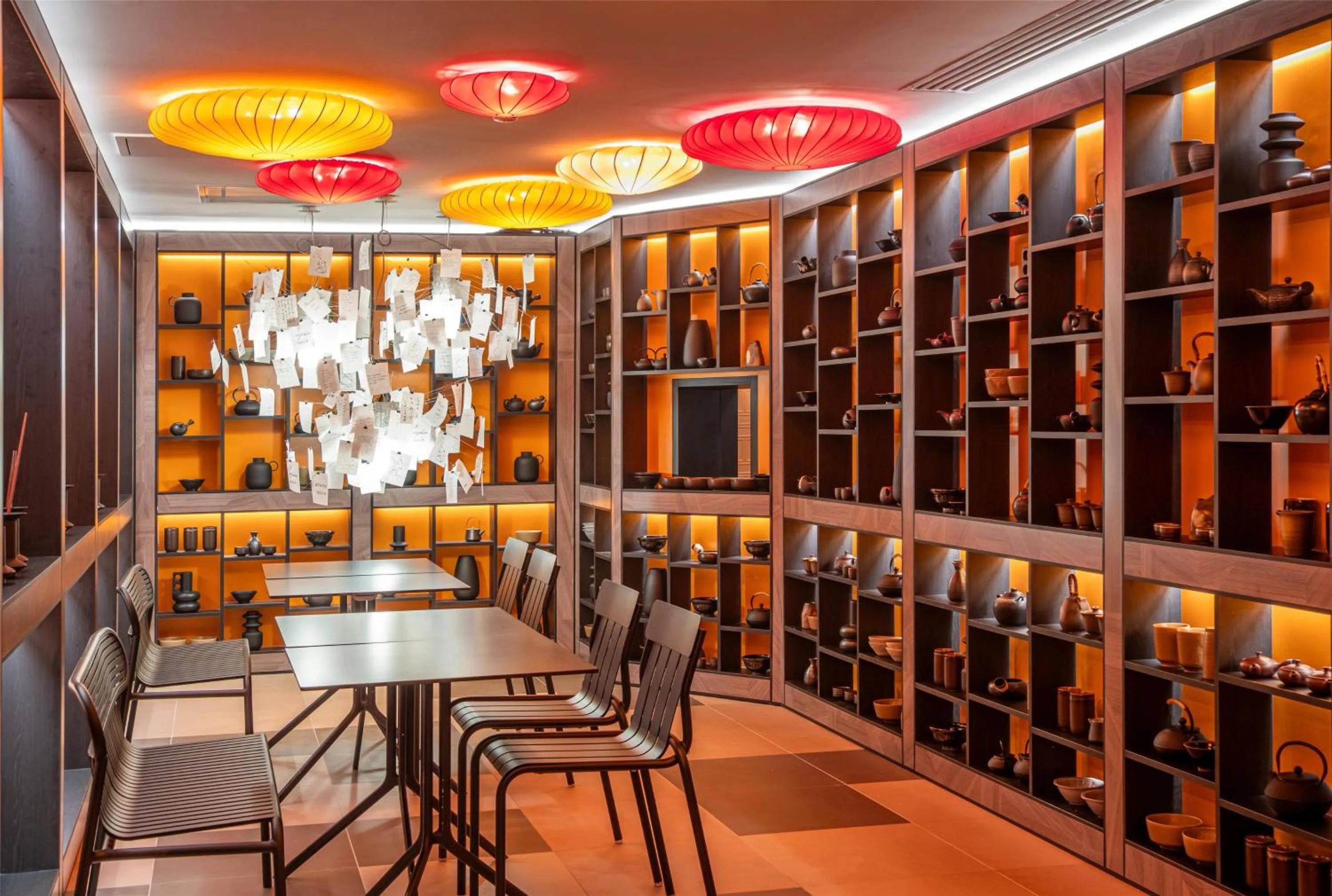 Restaurant/places to eat in FirstName Toulouse, part of JdV by Hyatt