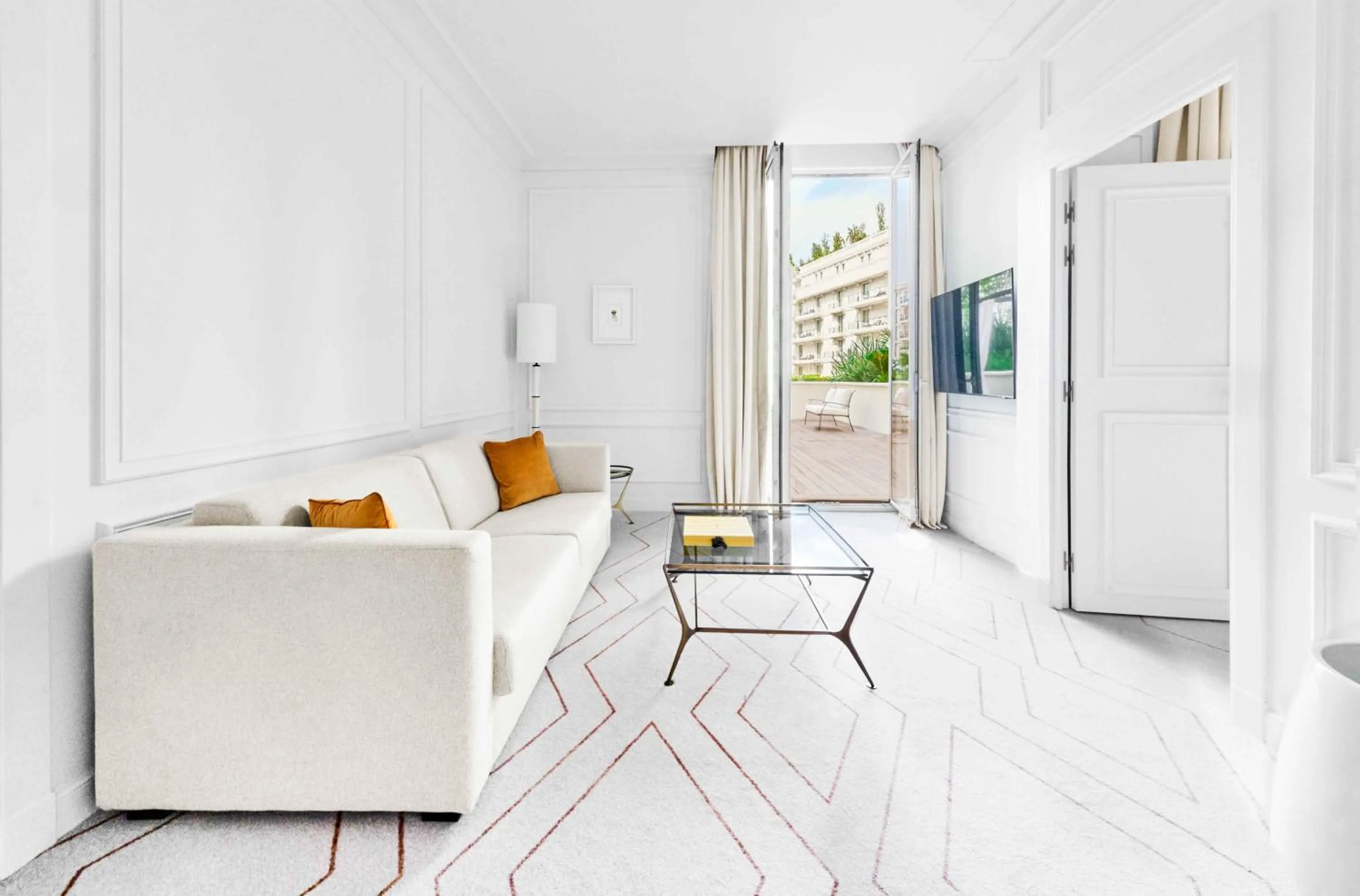 Living room in Carlton Cannes, a Regent Hotel