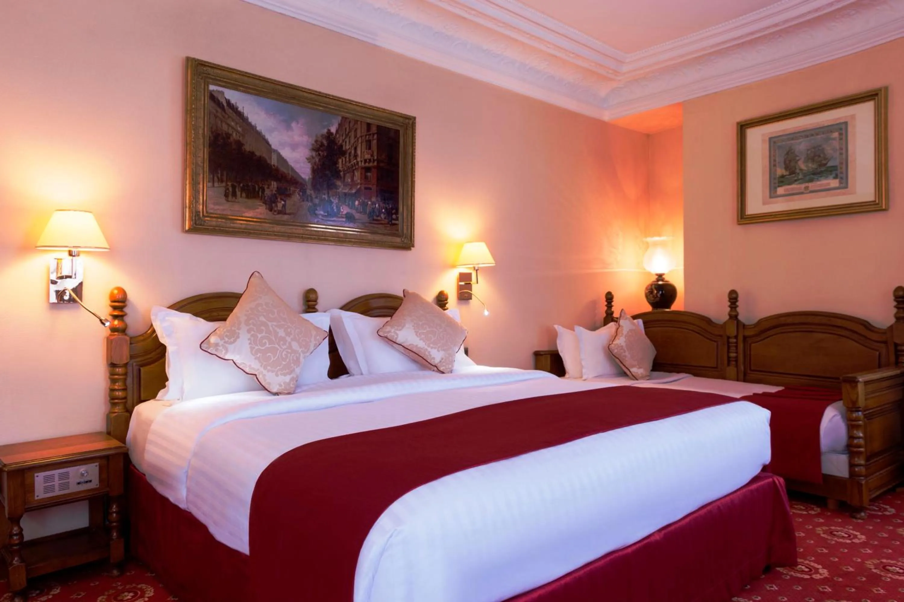 Bed in Hotel Paix Republique