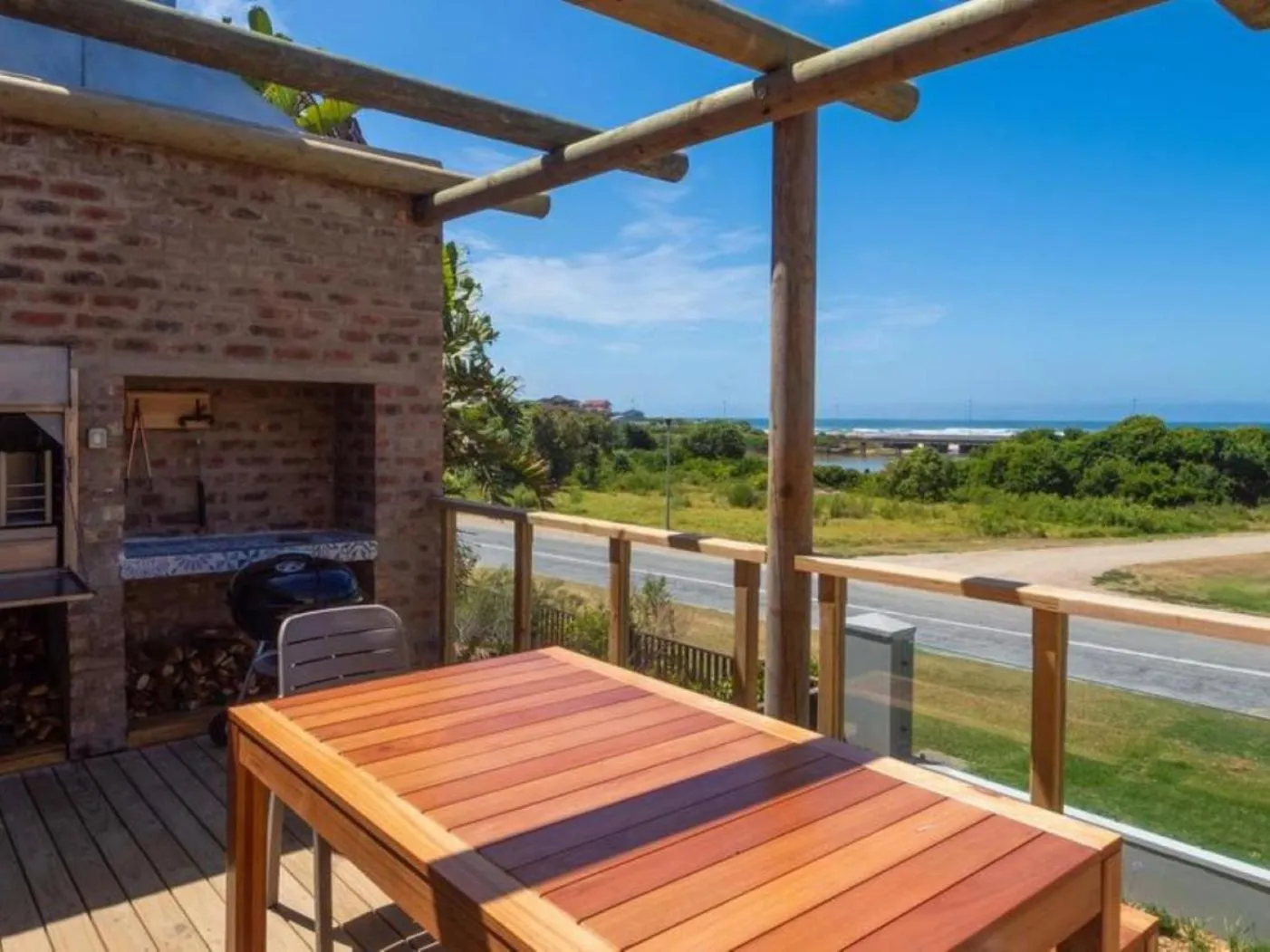 BBQ facilities in Hamilton House