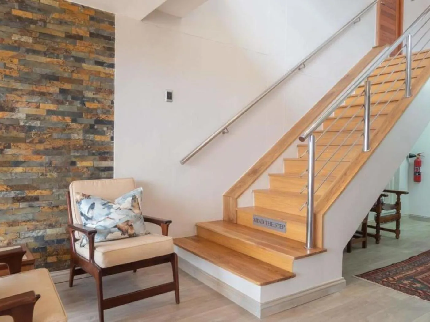 Facade/entrance in Hamilton House