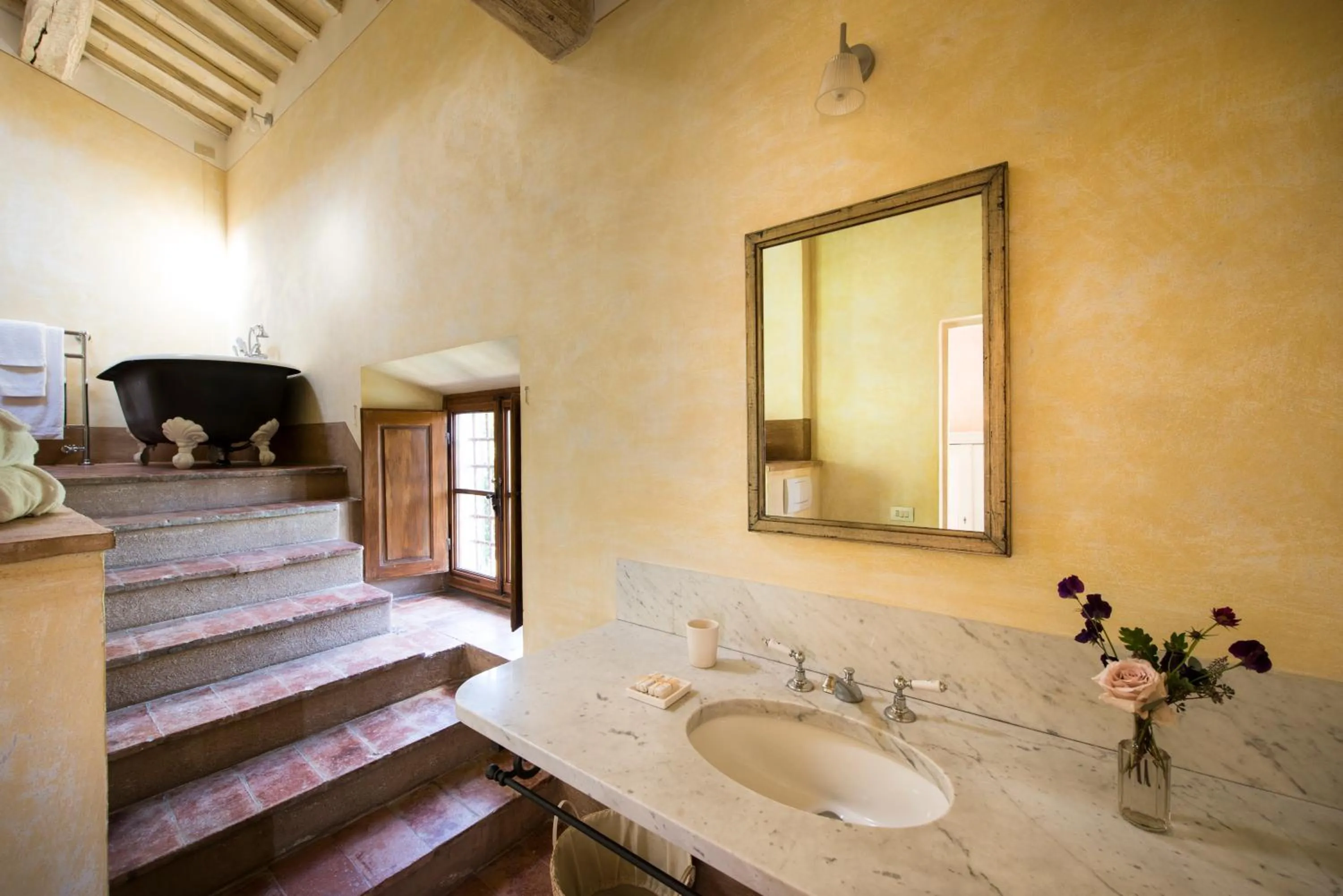 Bathroom in Borgo Pignano Volterra Tuscany