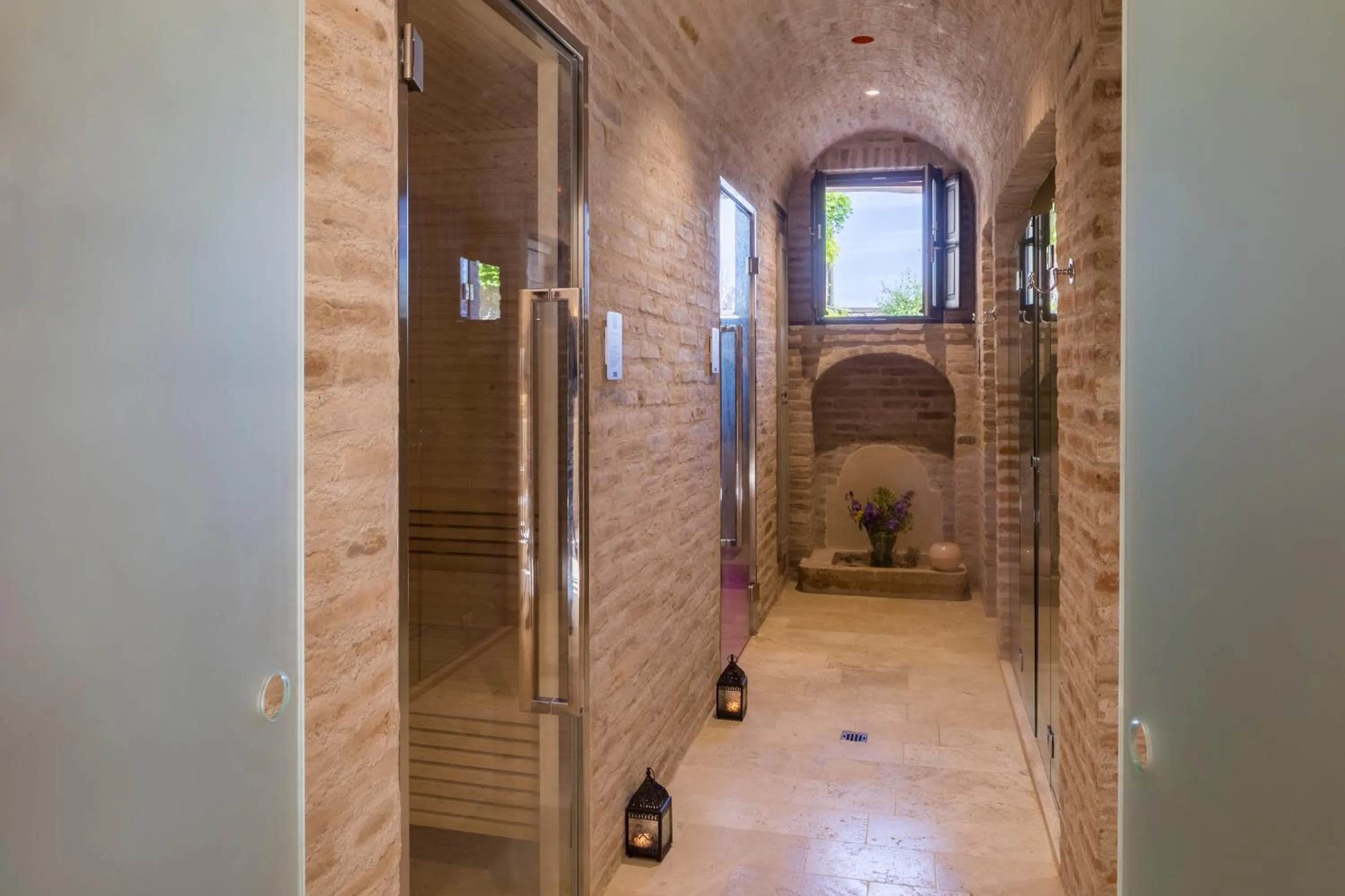 Spa and wellness centre/facilities in Borgo Pignano Volterra Tuscany
