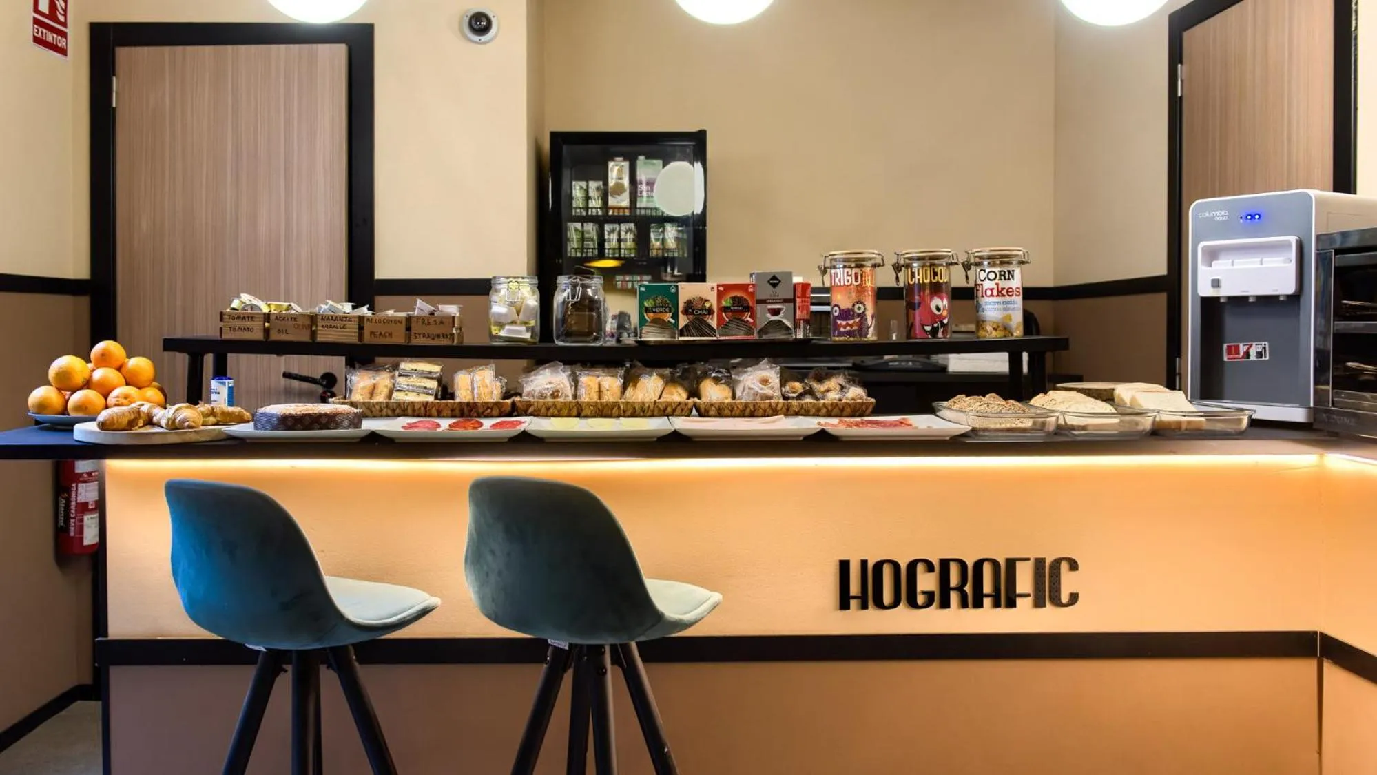 Restaurant/places to eat in Hografic Hotel