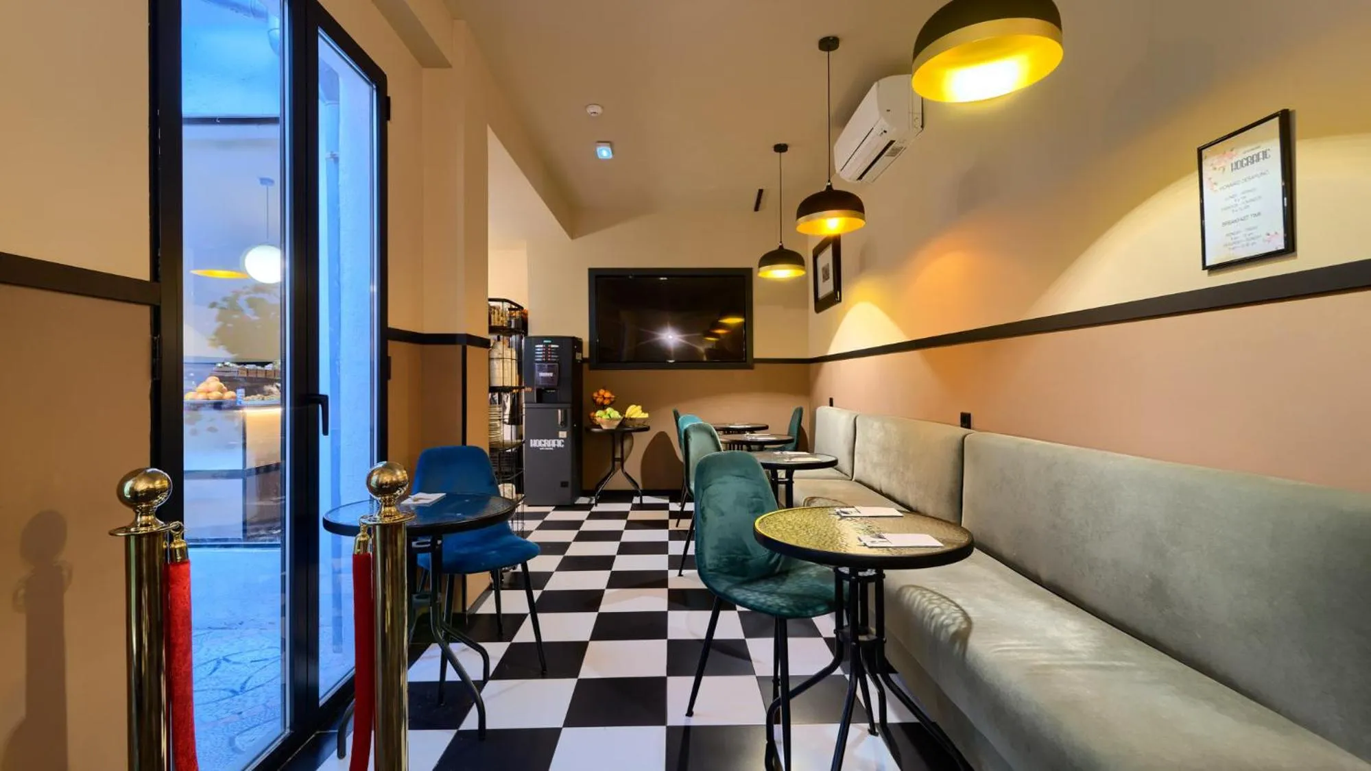 Breakfast in Hografic Hotel