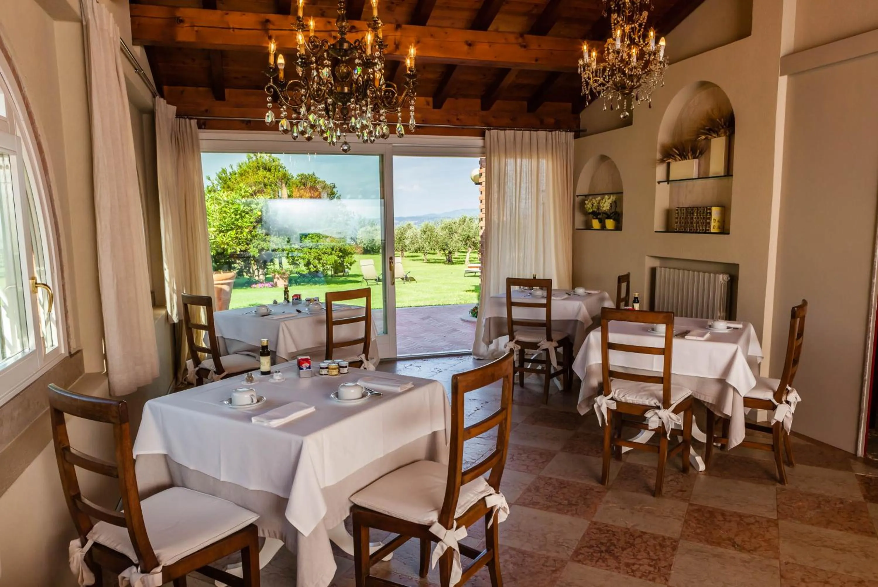 Restaurant/places to eat in Quercia Belvedere Relais