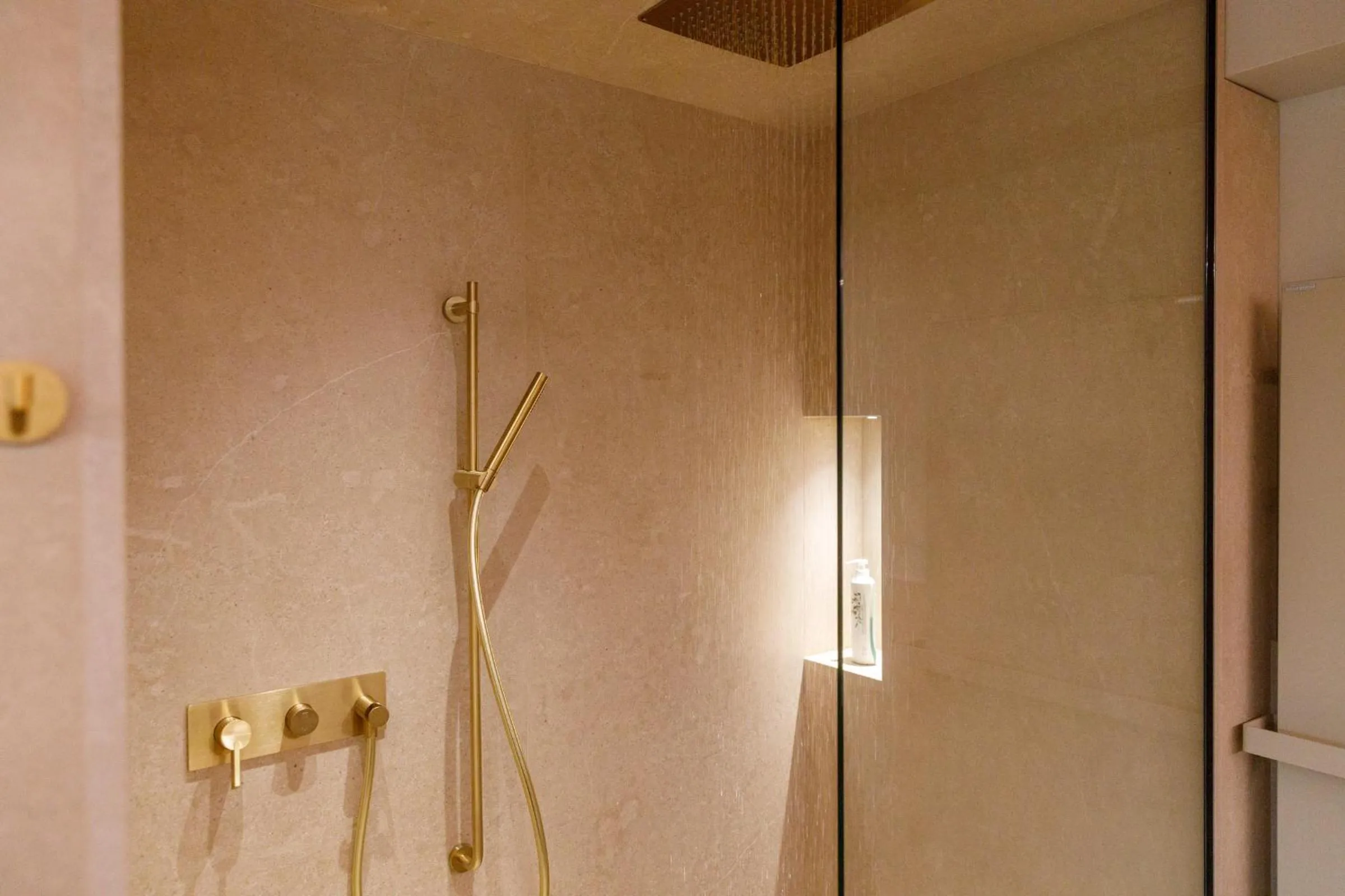 Decorative detail in Quercia Belvedere Relais