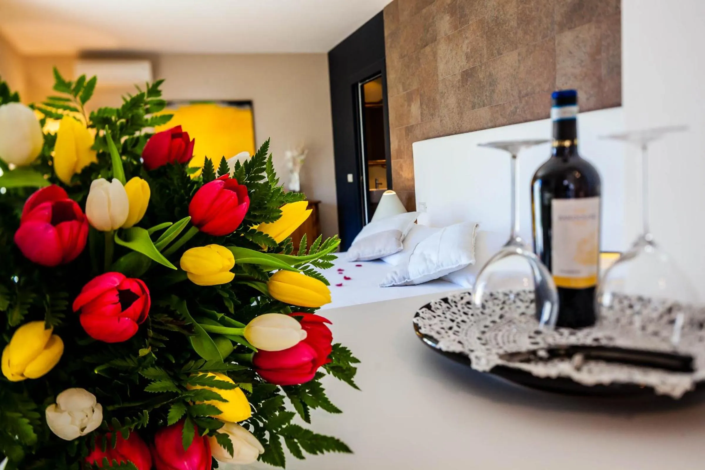 Decorative detail in Quercia Belvedere Relais