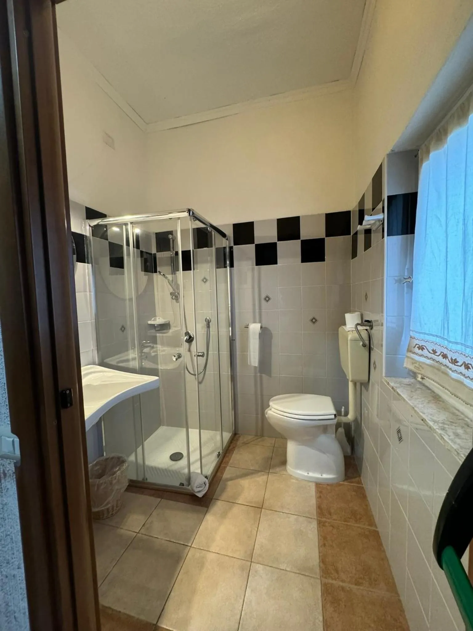 Green Gallery Hotel and Restaurant