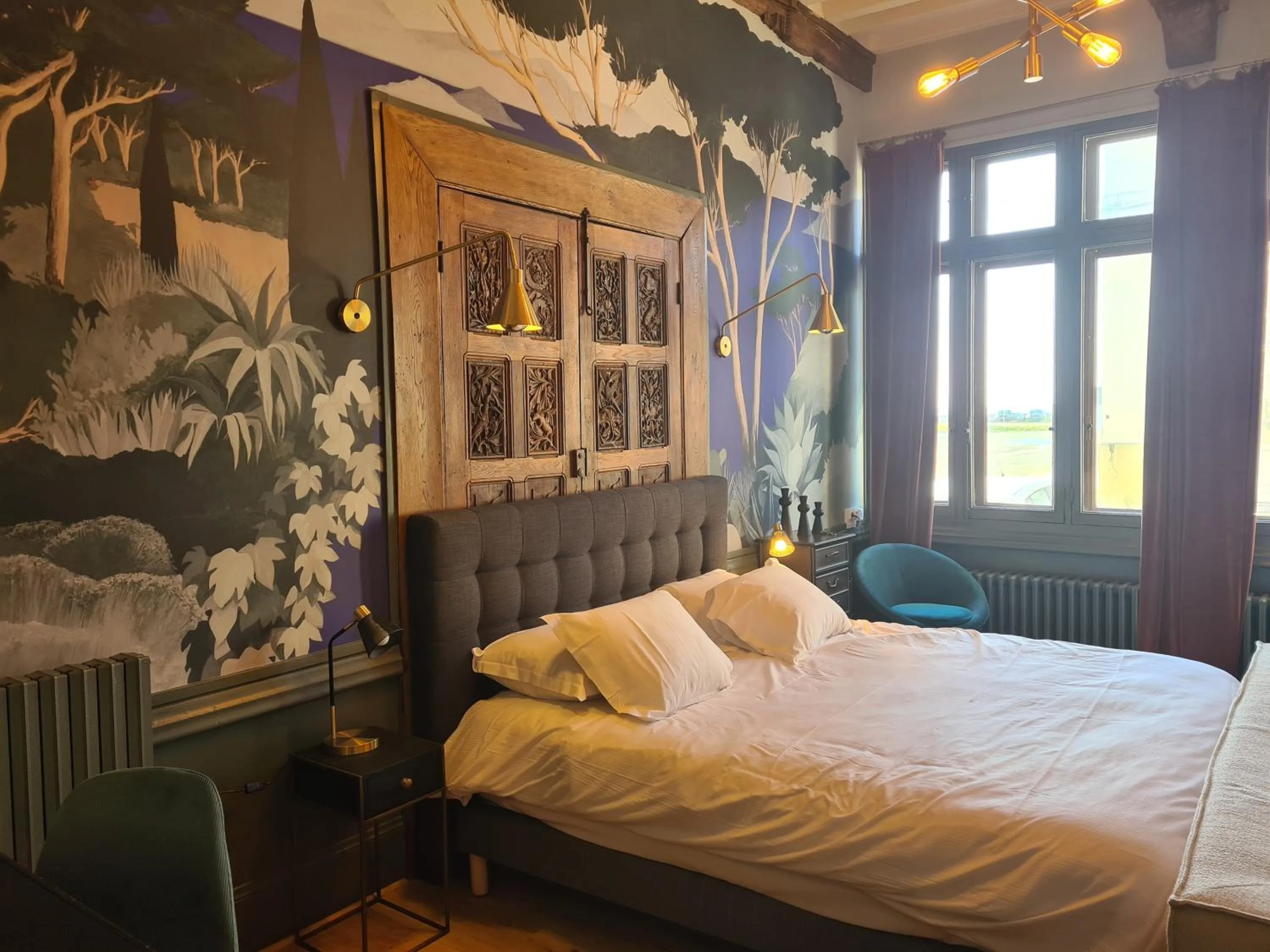 Bed in The Originals Boutique, Hôtel La Villa Marine, Le Tréport