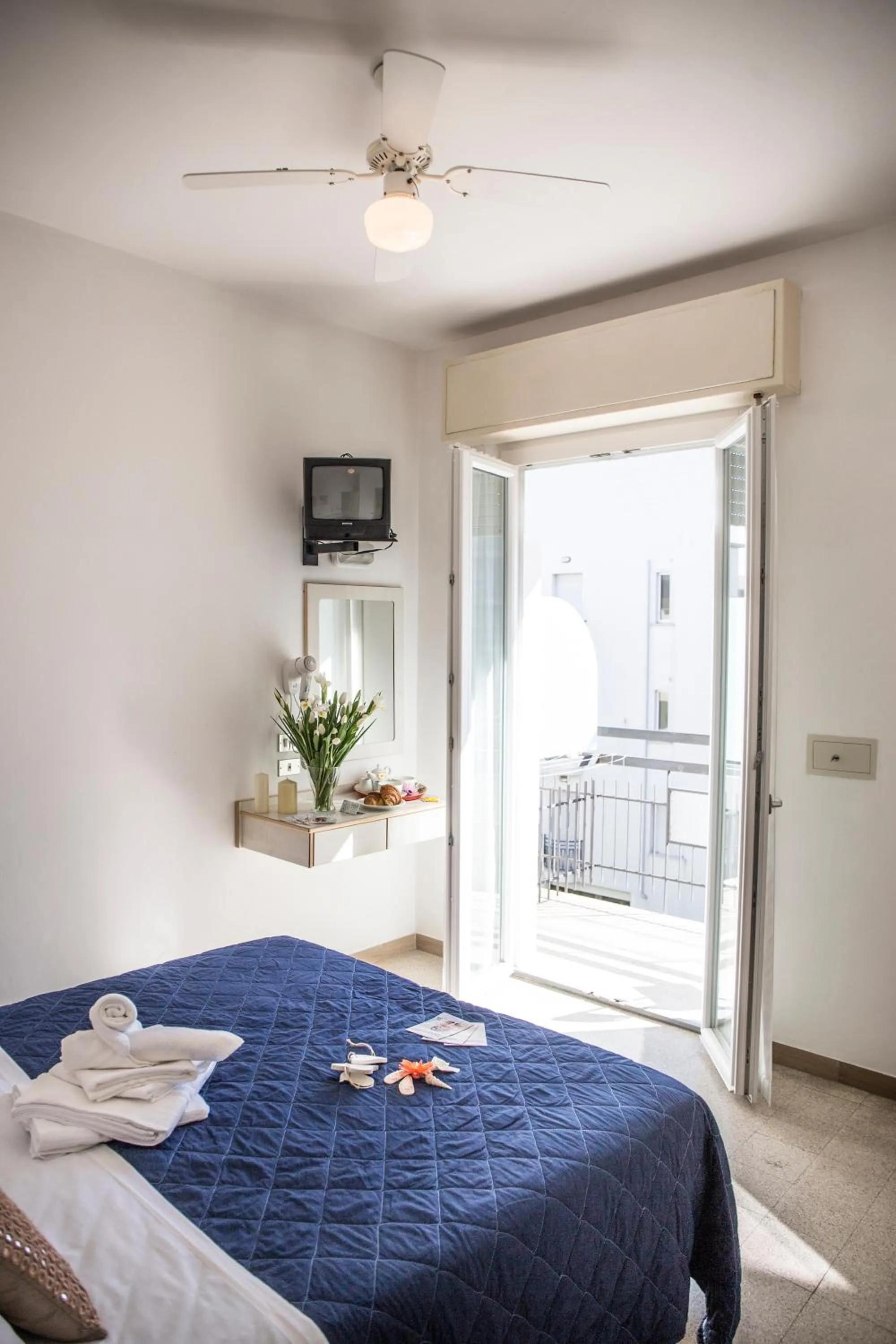 Shower in Hotel Haiti