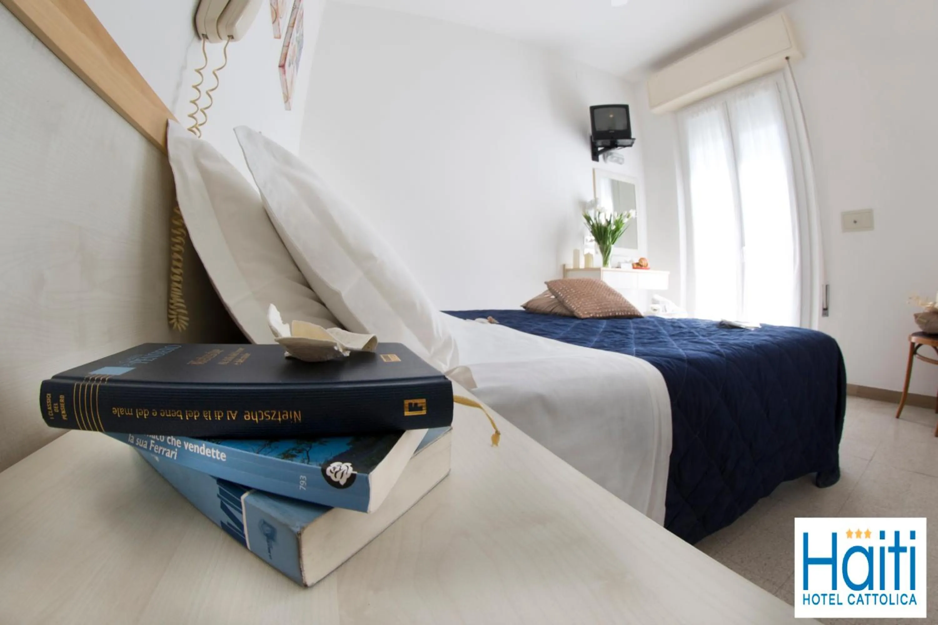 Shower in Hotel Haiti