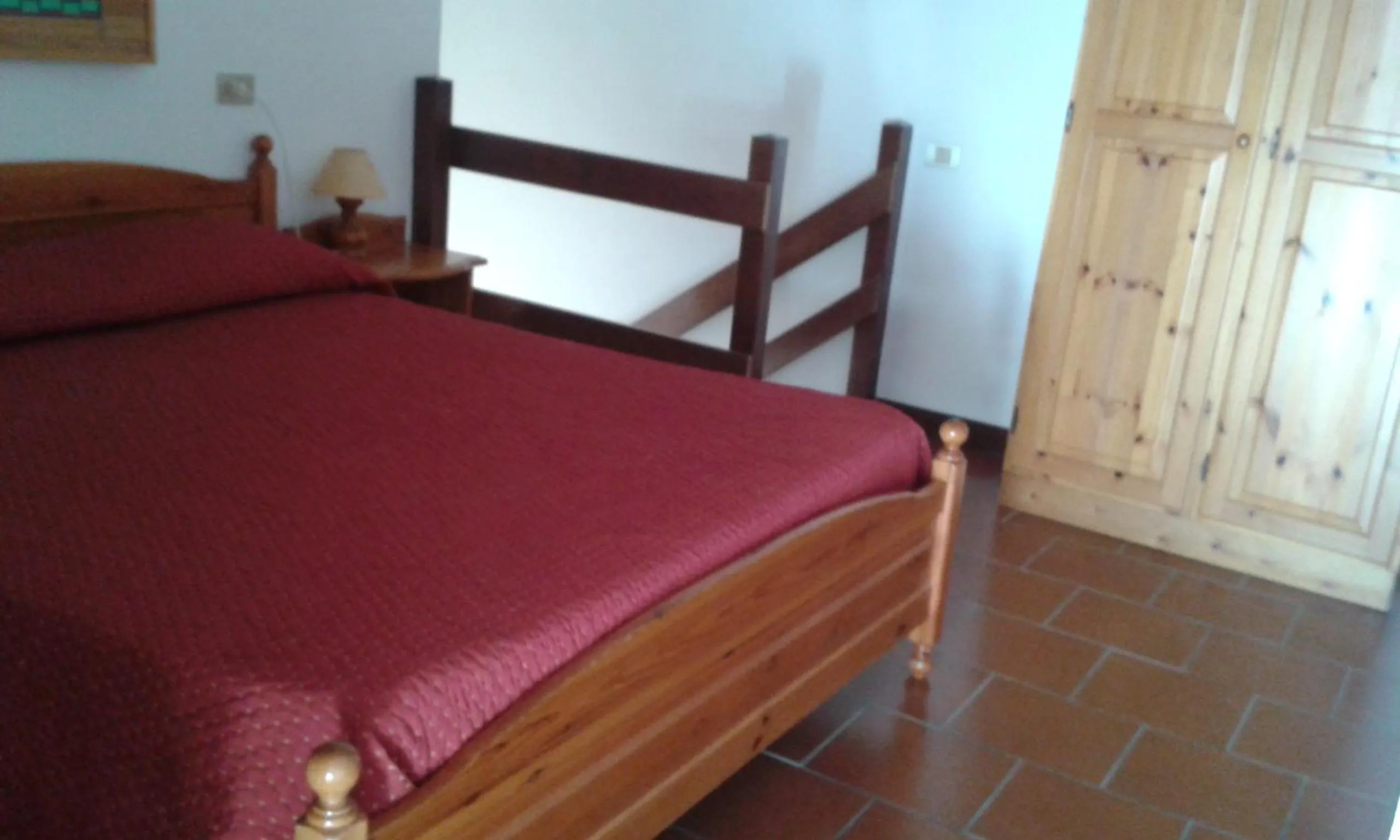 Photo of the whole room, Bed in Cervinia Due