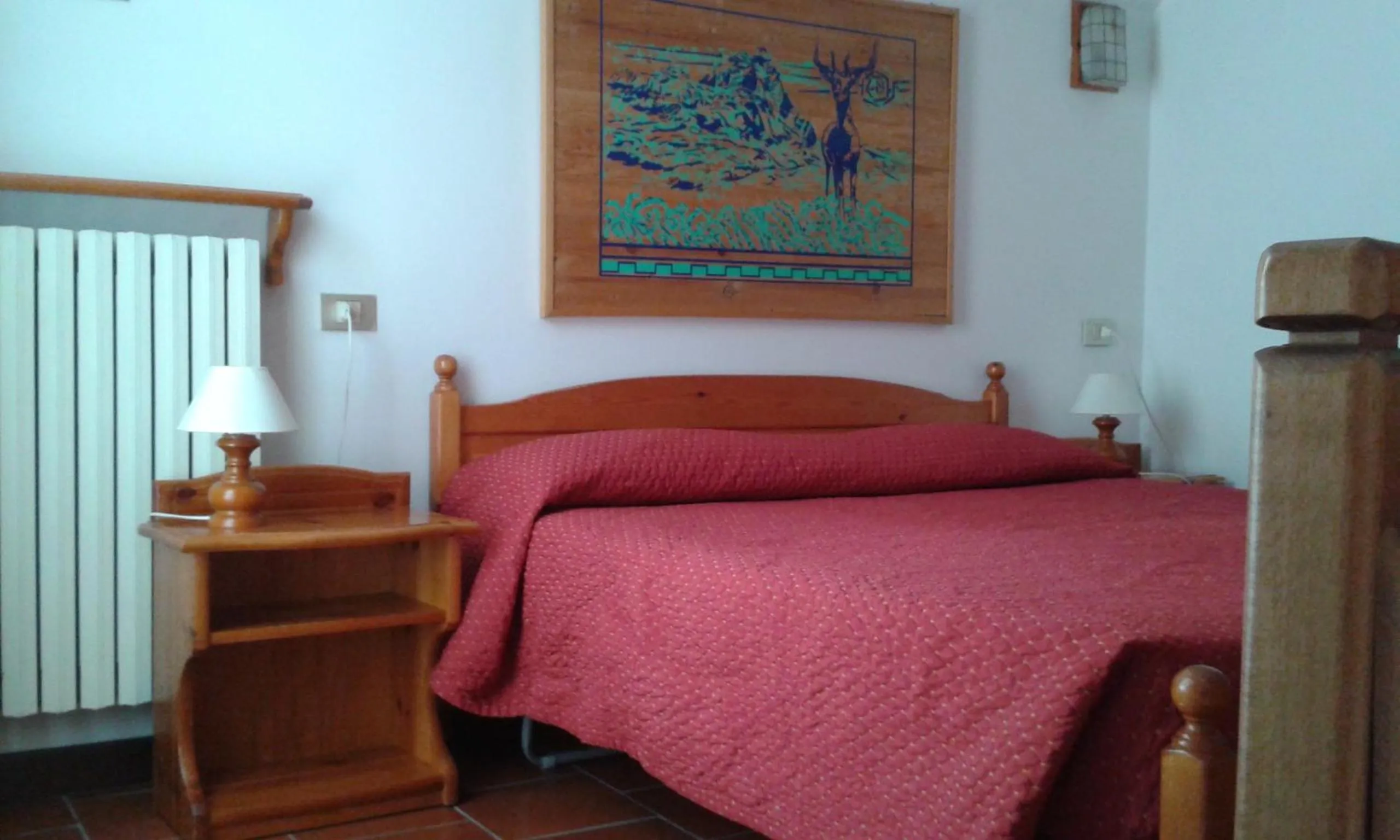 Photo of the whole room, Bed in Cervinia Due