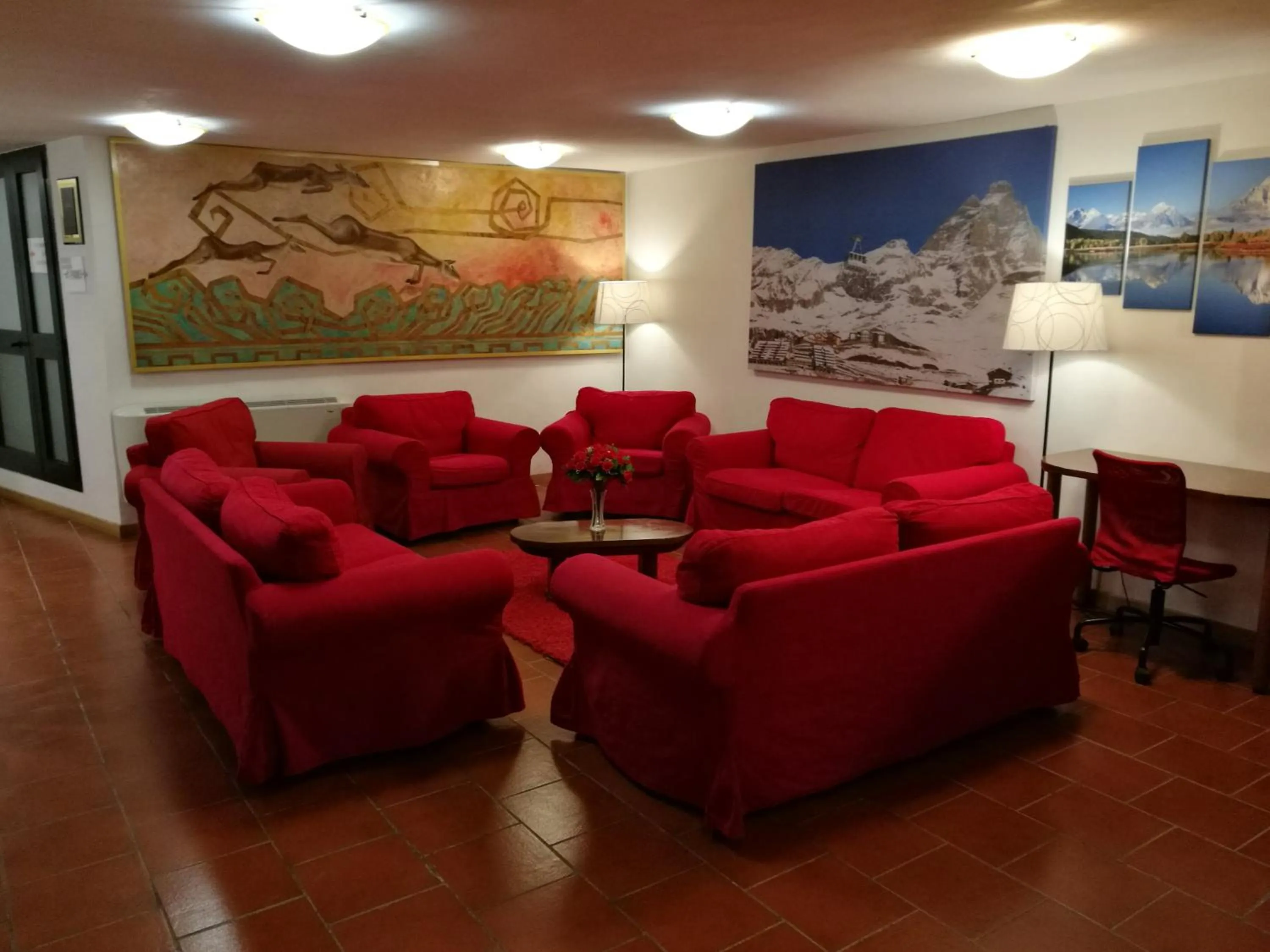 Lobby or reception in Cervinia Due