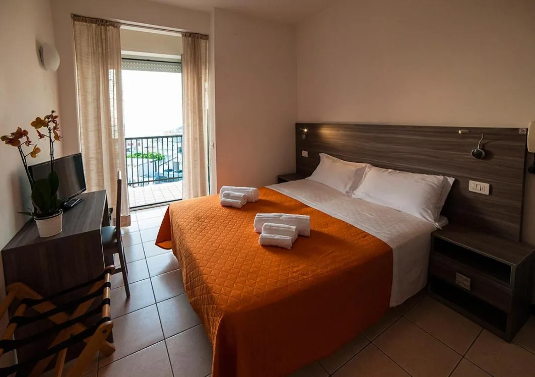 Bed in Hotel Madison