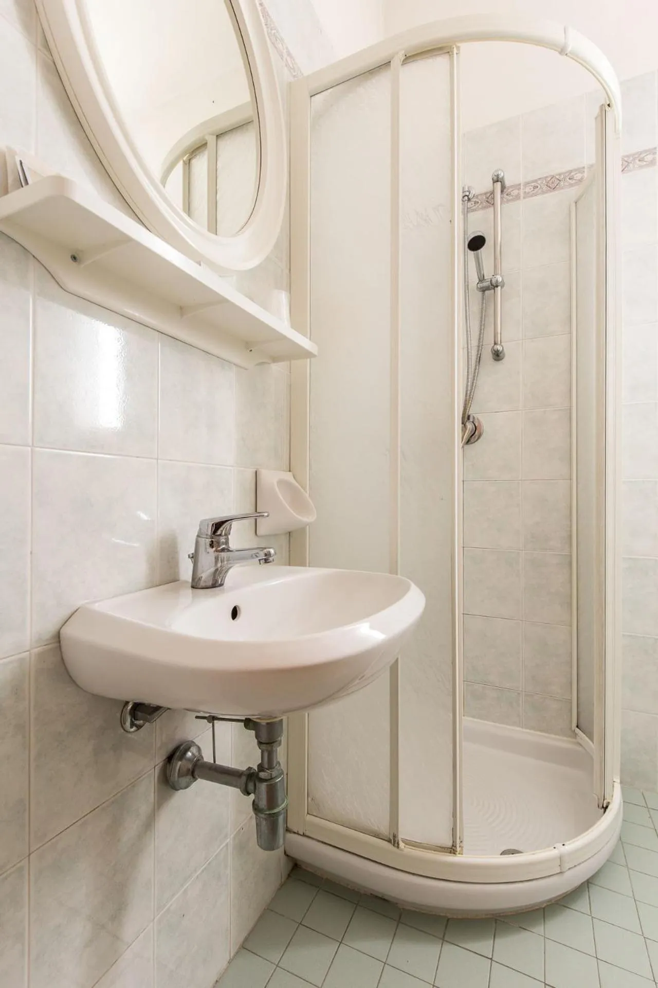 Bathroom in Hotel Madison