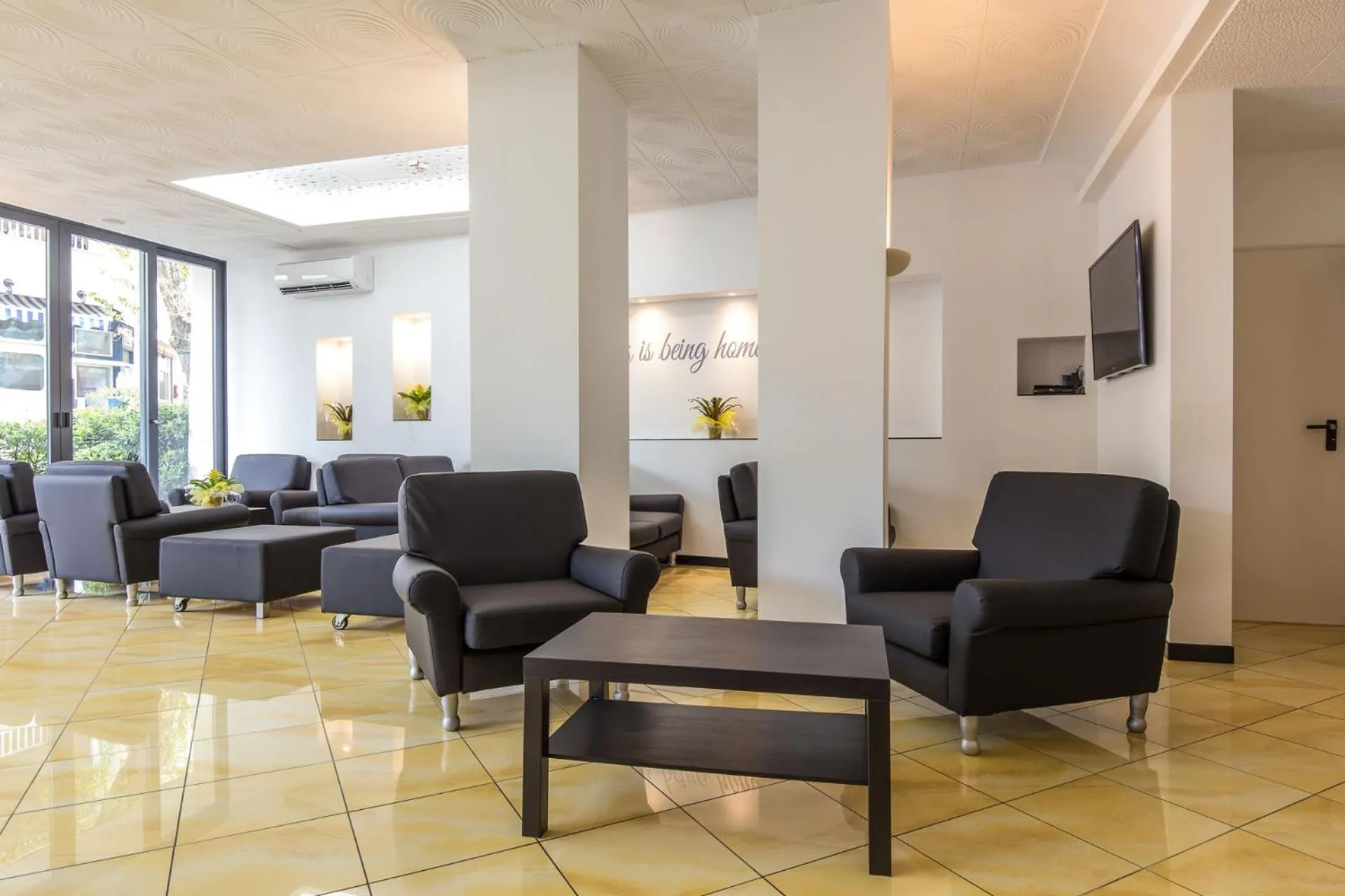 Property building in Hotel Madison