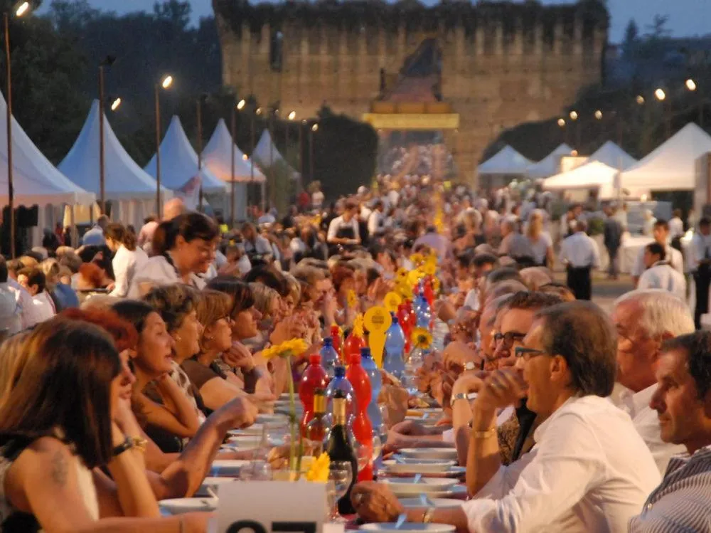 Restaurant/places to eat in Dolce Vita