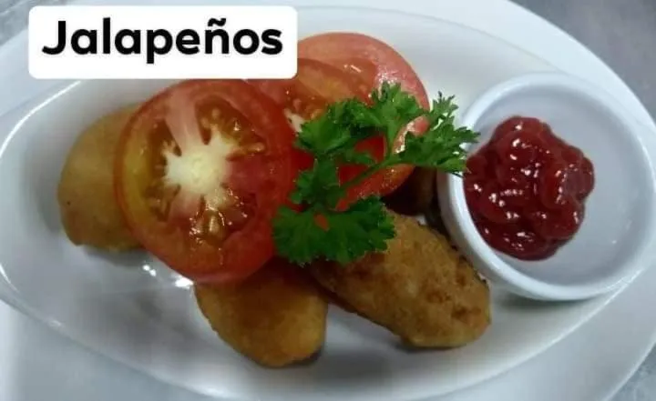 Food in Bella's Beach Resort (A)