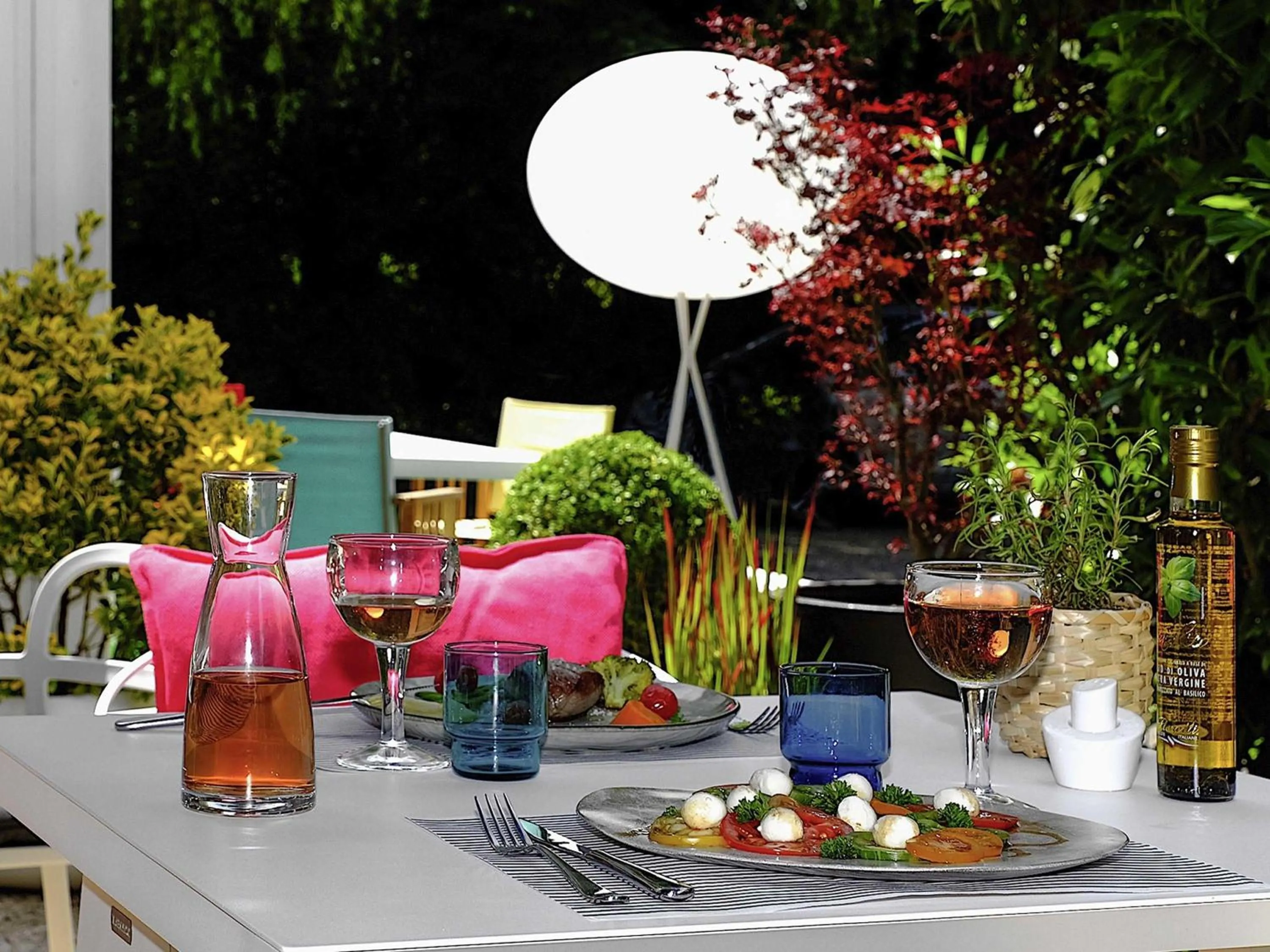 Restaurant/places to eat in Mercure Hotel Forbach Centre de Loisirs