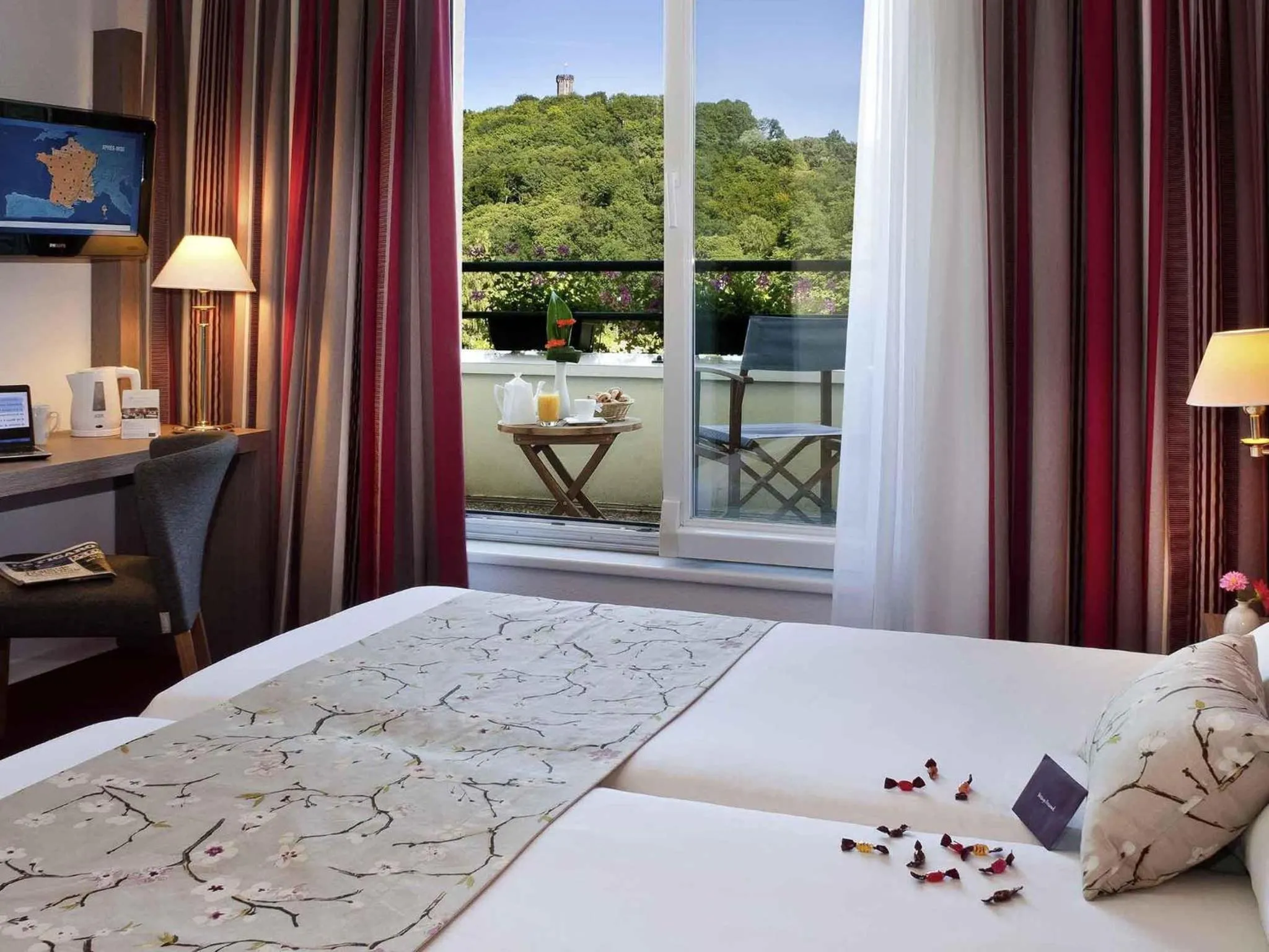 Bedroom, Bed in Mercure Hotel Forbach Centre de Loisirs