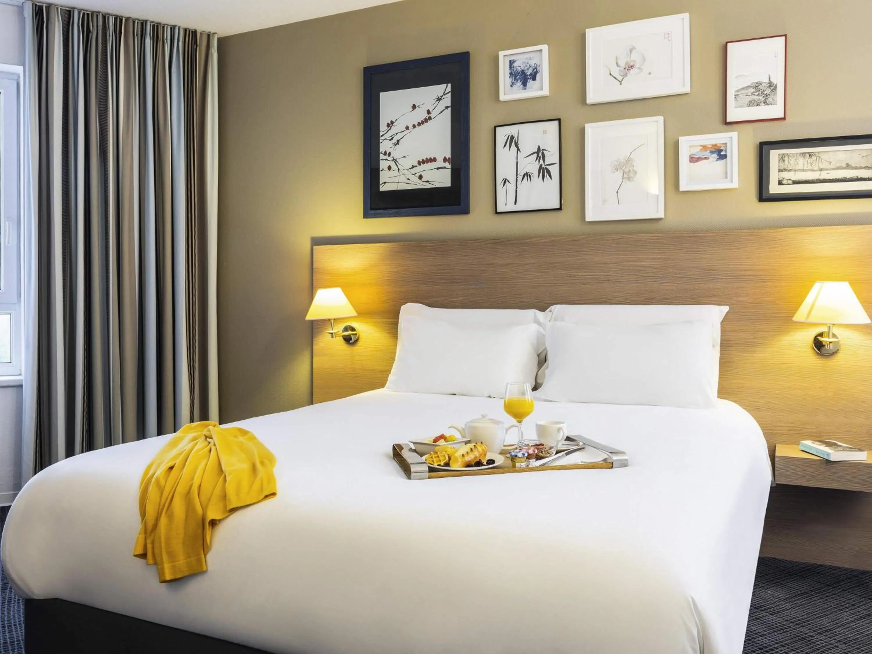 Bedroom, Bed in Mercure Hotel Forbach Centre de Loisirs