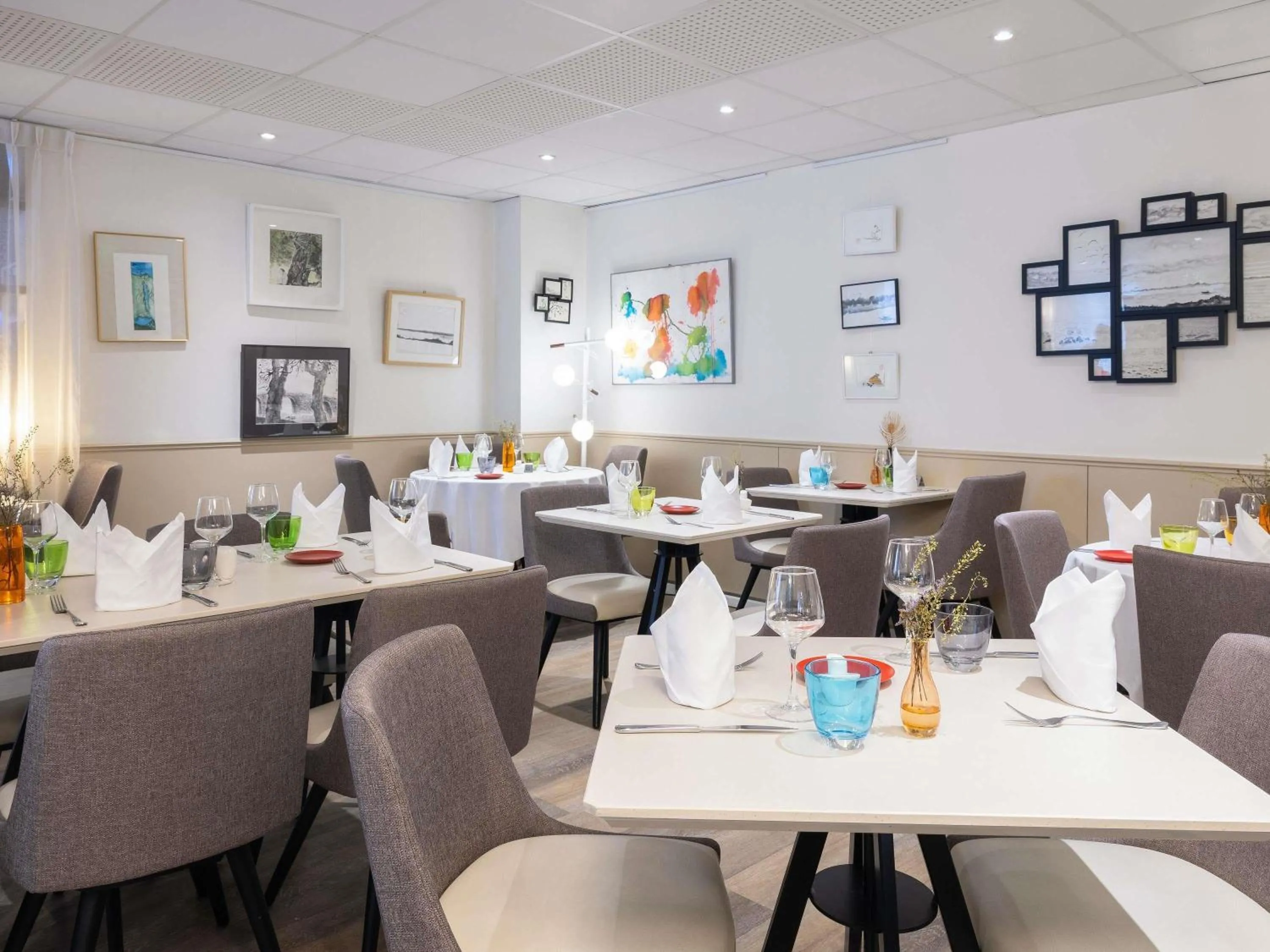 Restaurant/places to eat in Mercure Hotel Forbach Centre de Loisirs