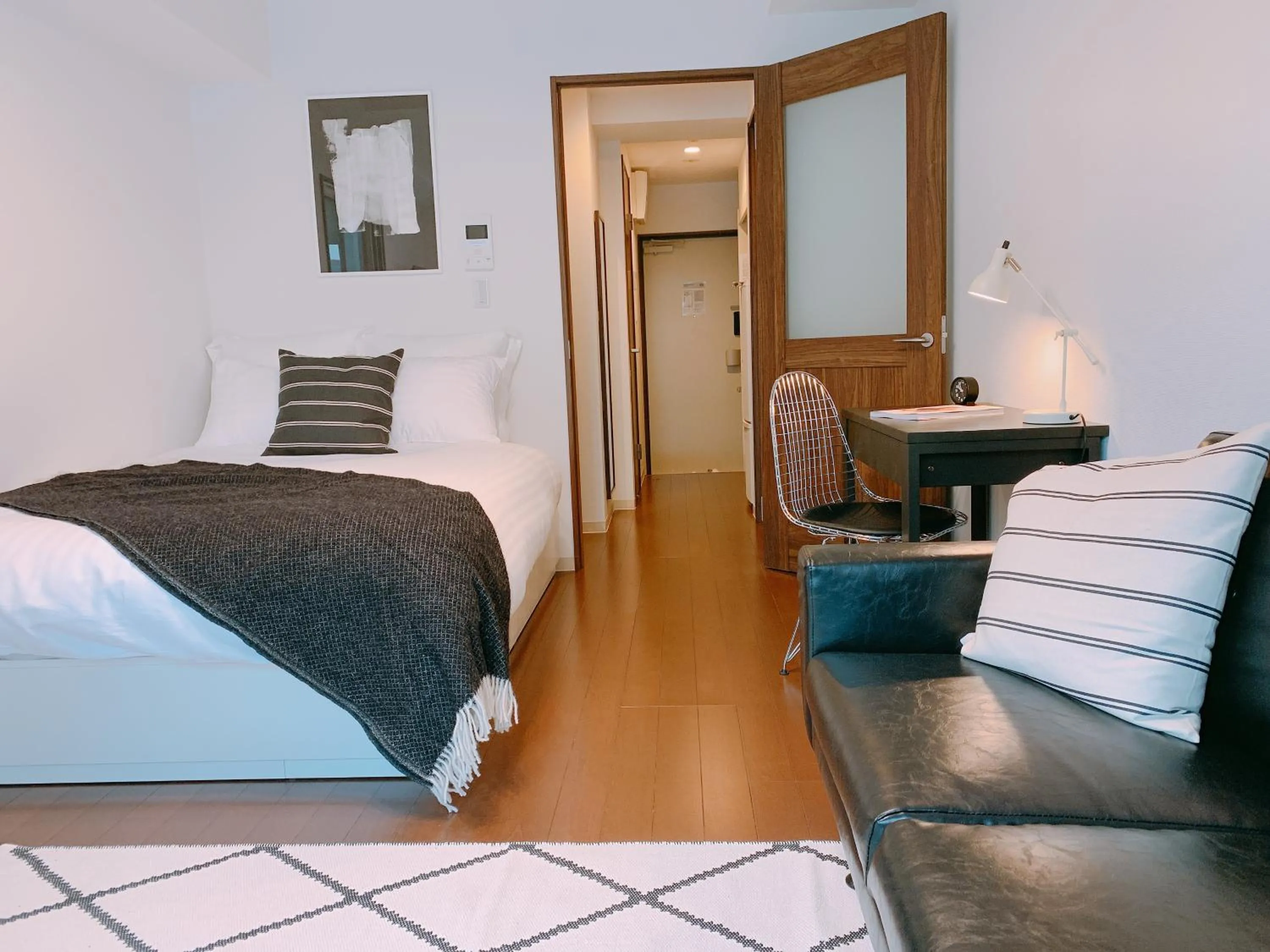 Bed in Dash Living Higashi Azabu