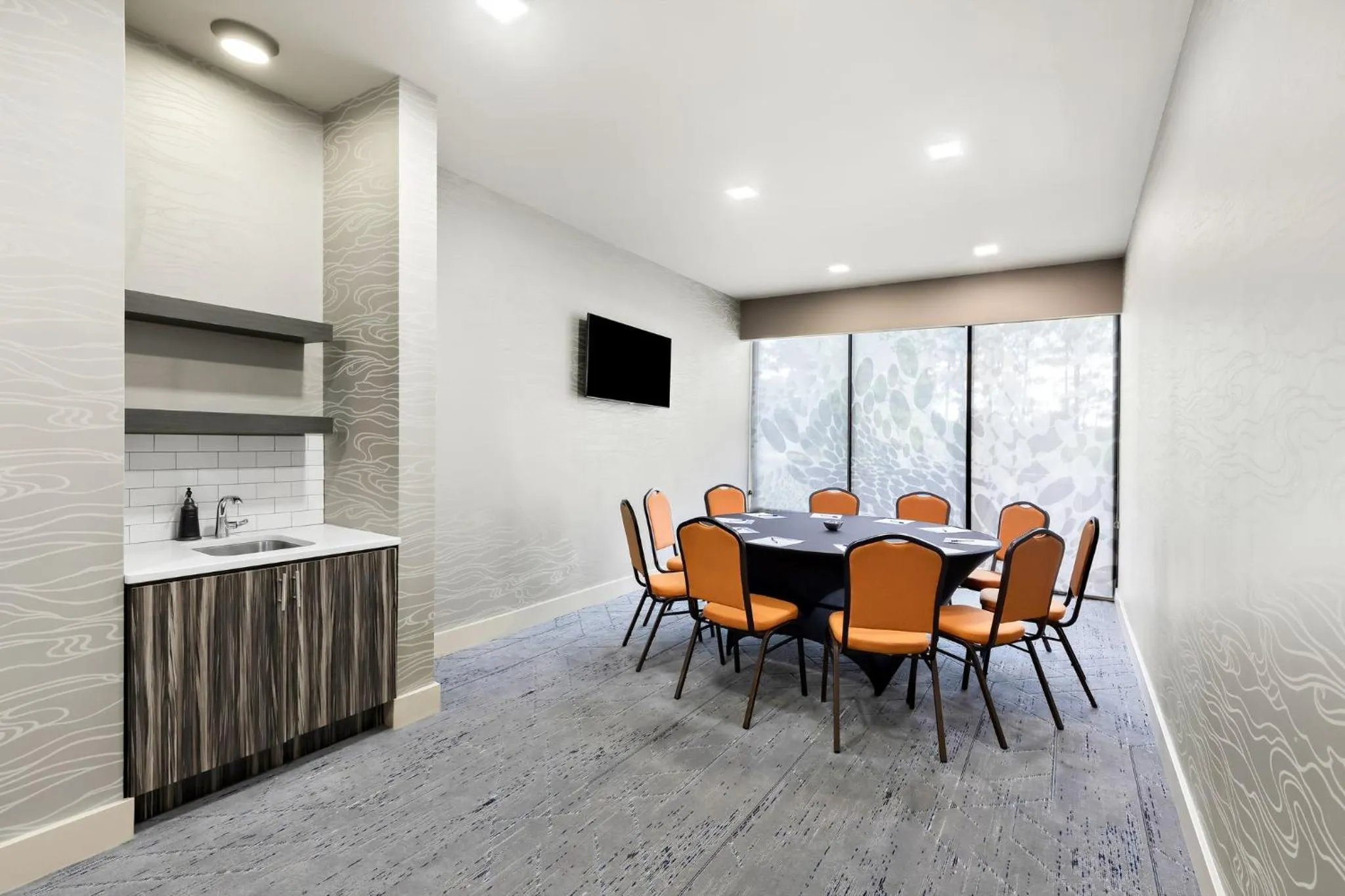 Meeting/conference room in Holiday Inn Express Atlanta Galleria-Ballpark Area by IHG